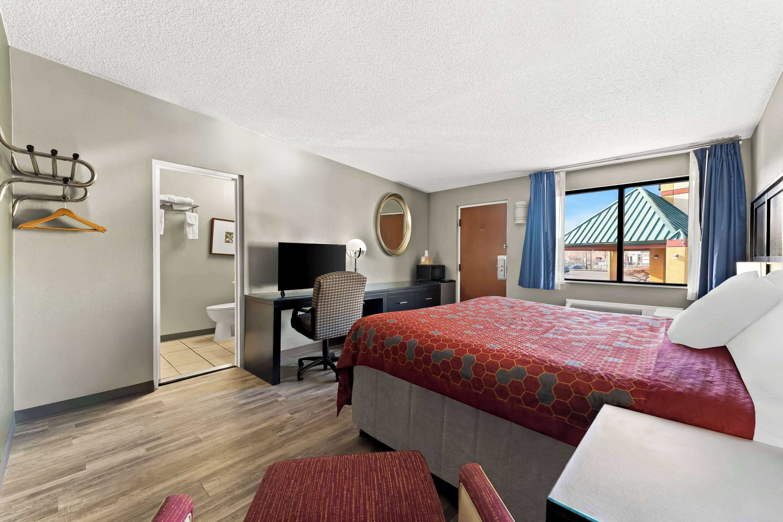 Gift card for Knights Inn Montgomeryville Gift card for Knights Inn Montgomeryville