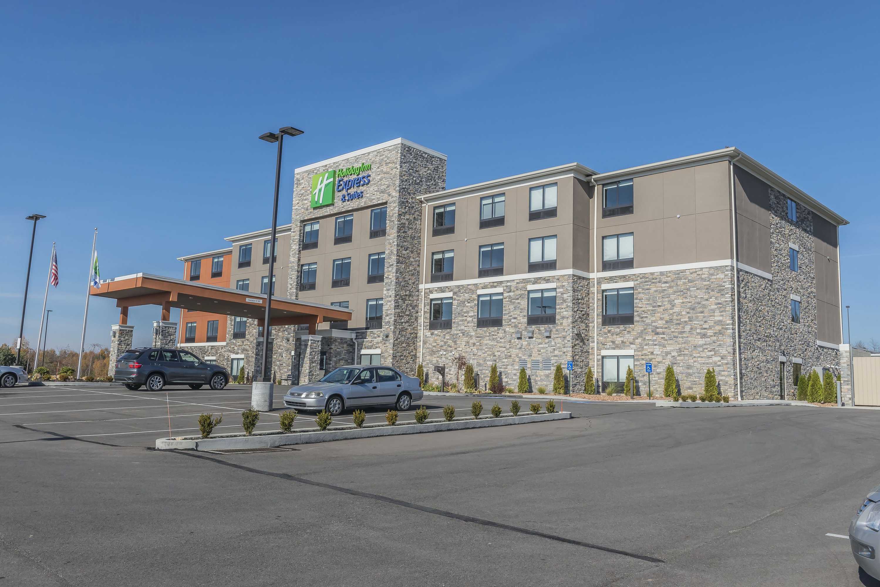 Gift card for Holiday Inn Express & Suites Clarion by Ihg Gift card for Holiday Inn Express & Suites Clarion by Ihg