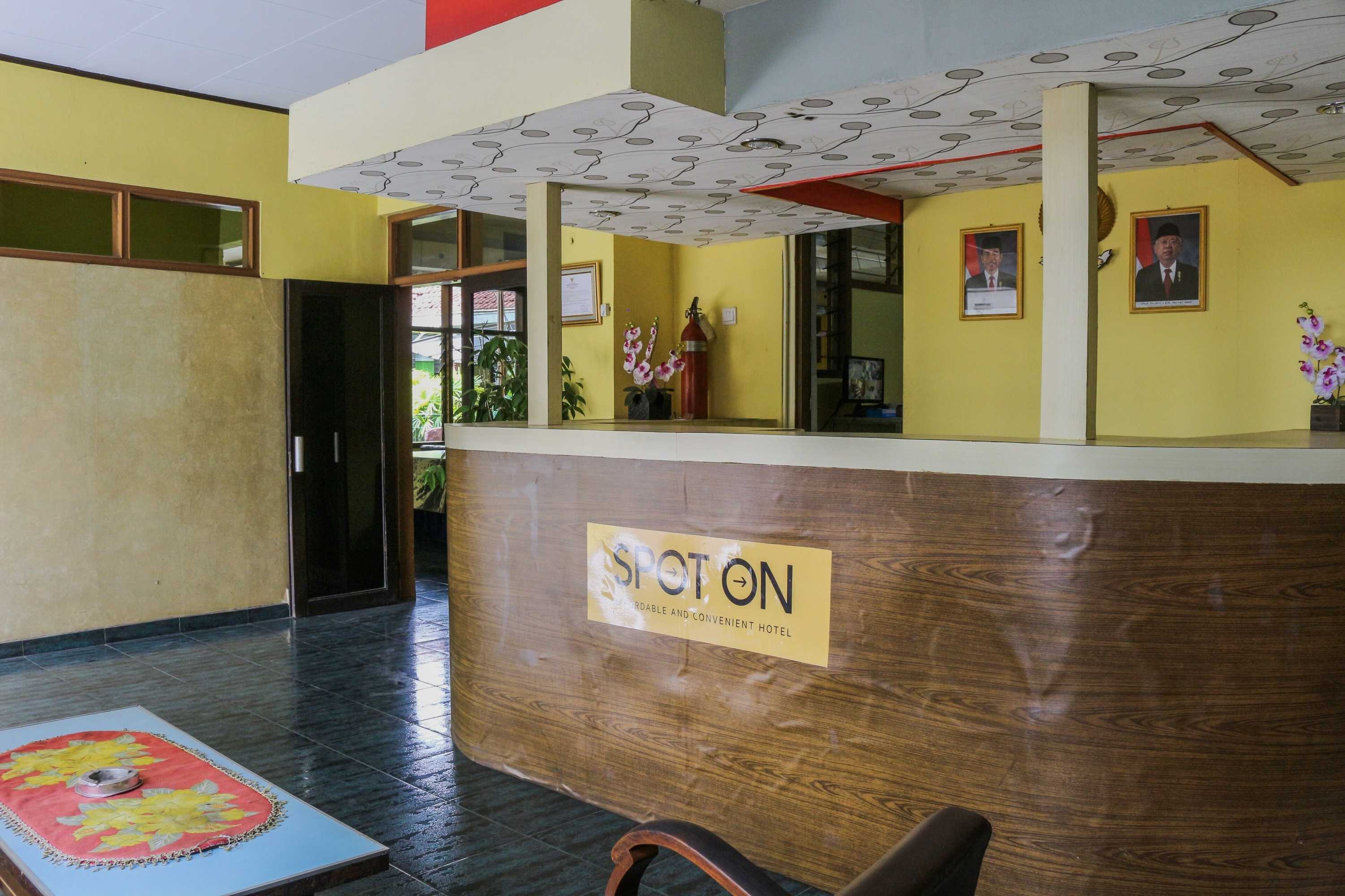 Gift card for Oyo Life 1708 Hotel Budi Famili 1 Syariah Gift card for Oyo Life 1708 Hotel Budi Famili 1 Syariah