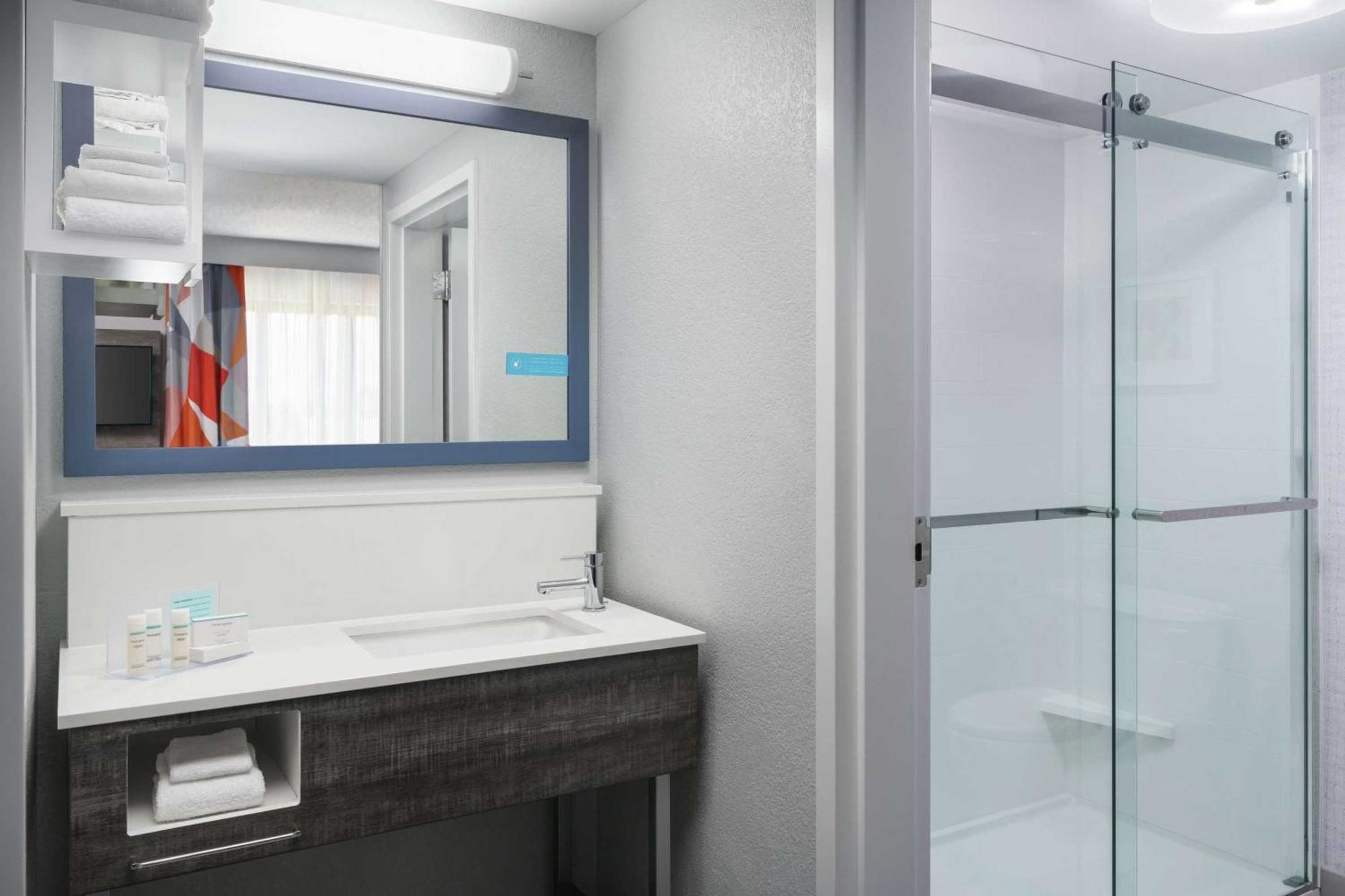 Gift card for Hampton Inn & Suites Tampa/ybor City/downtown Gift card for Hampton Inn & Suites Tampa/ybor City/downtown