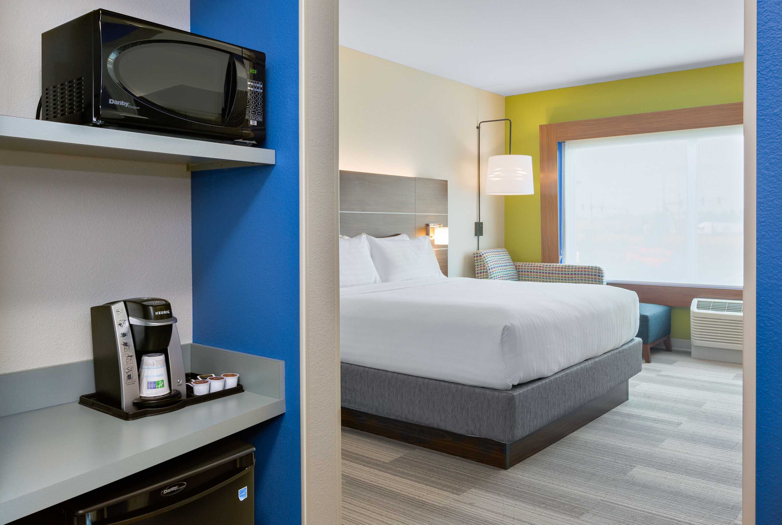 Gift card for Holiday Inn Express & Suites Prosser - Yakima Valley Wine by Ihg Gift card for Holiday Inn Express & Suites Prosser - Yakima Valley Wine by Ihg