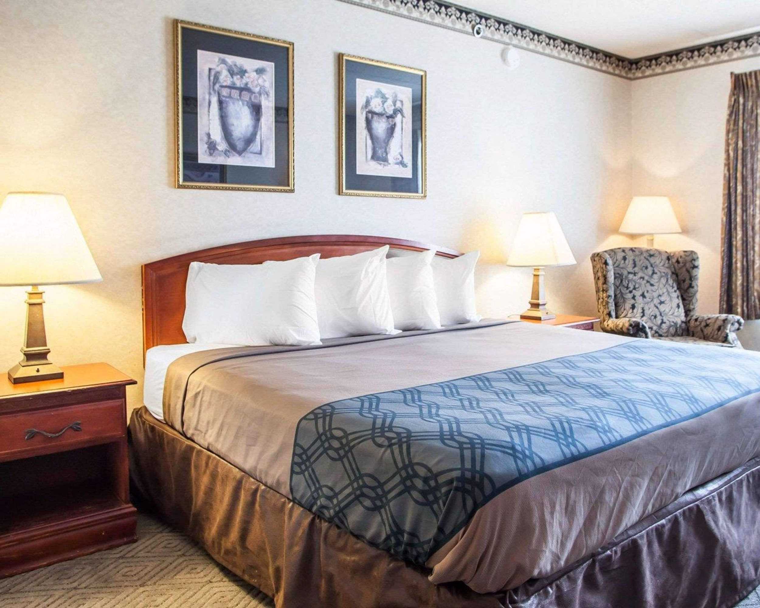 Gift card for Rodeway Inn & Suites Milwaukee Airport Gift card for Rodeway Inn & Suites Milwaukee Airport