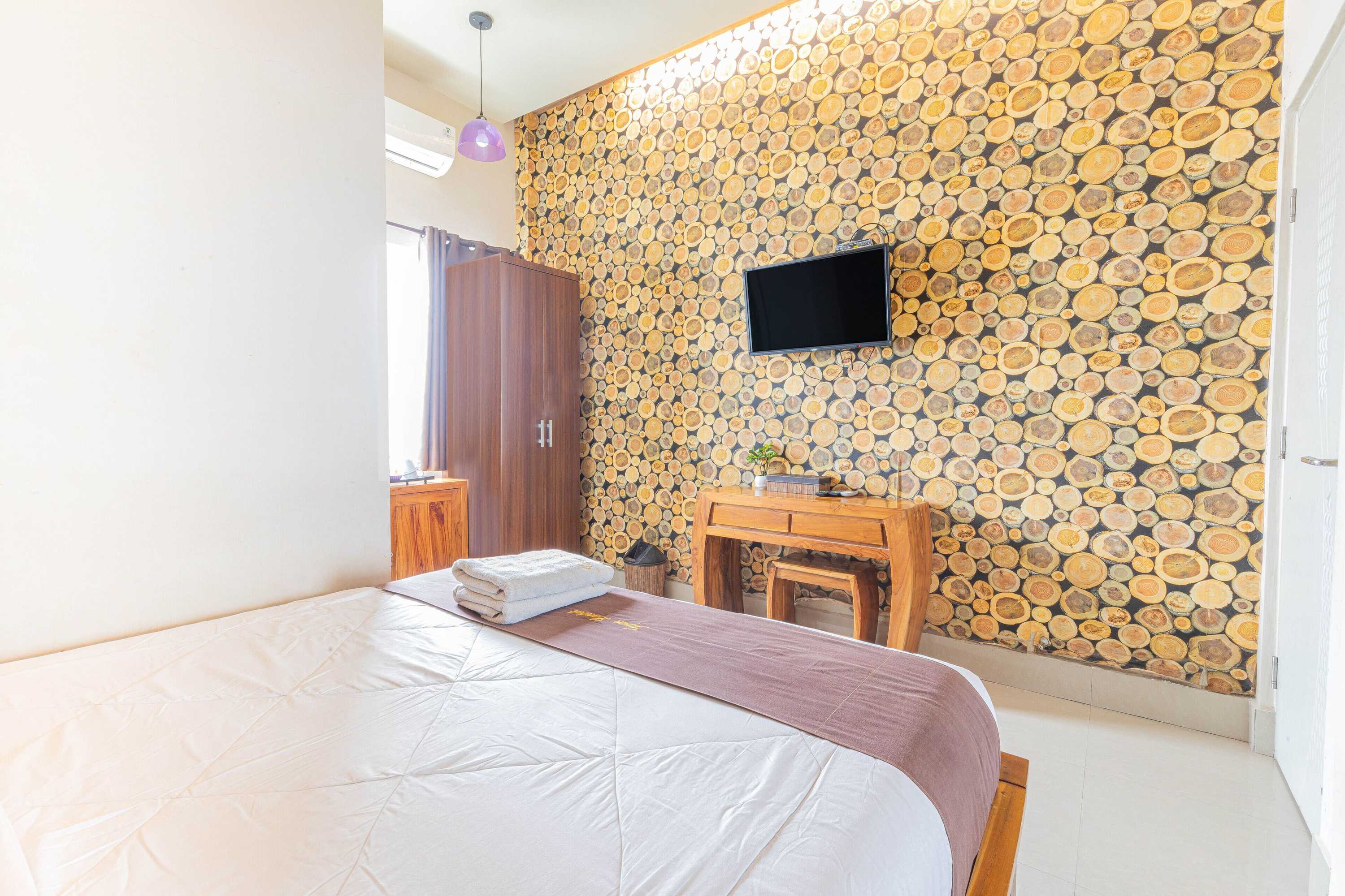 Gift card for Jepun Guesthouse by Oyo Rooms Gift card for Jepun Guesthouse by Oyo Rooms
