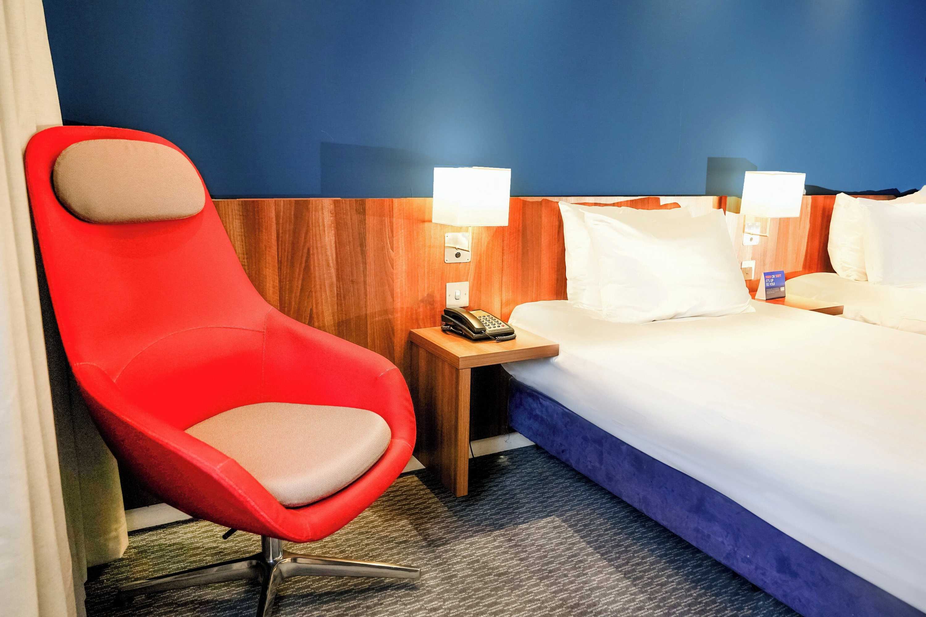 Gift card for Holiday Inn Express Harlow by Ihg Gift card for Holiday Inn Express Harlow by Ihg