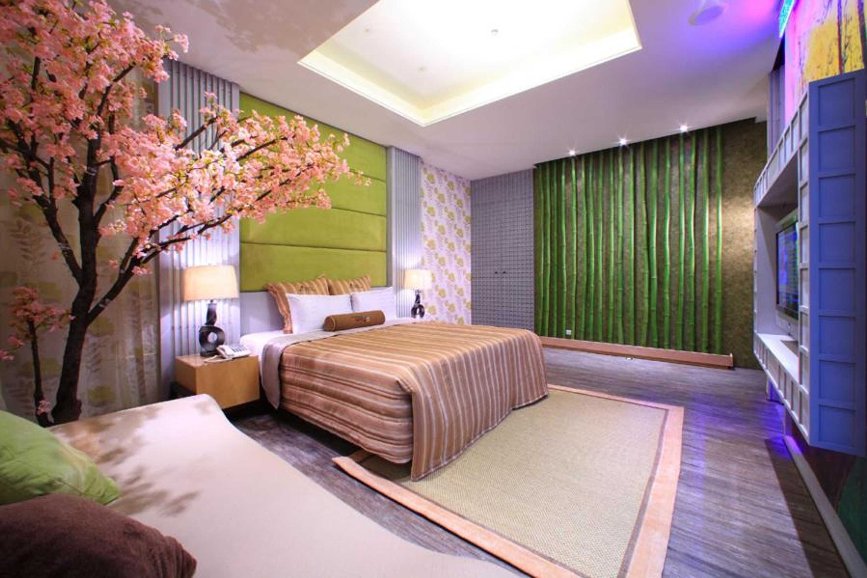 Gift card for Rainbow Forest Motel