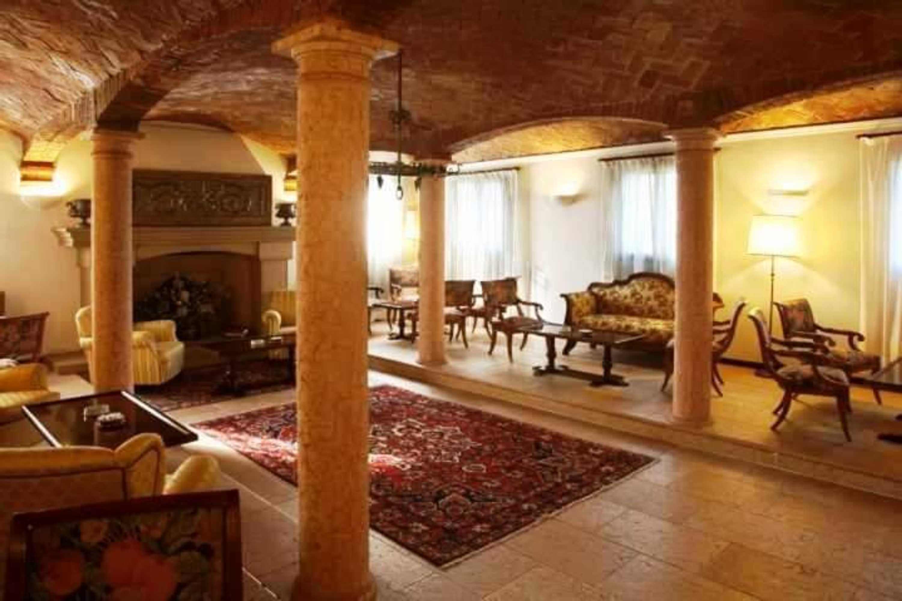 Gift card for Hotel Villa Montanarini Gift card for Hotel Villa Montanarini