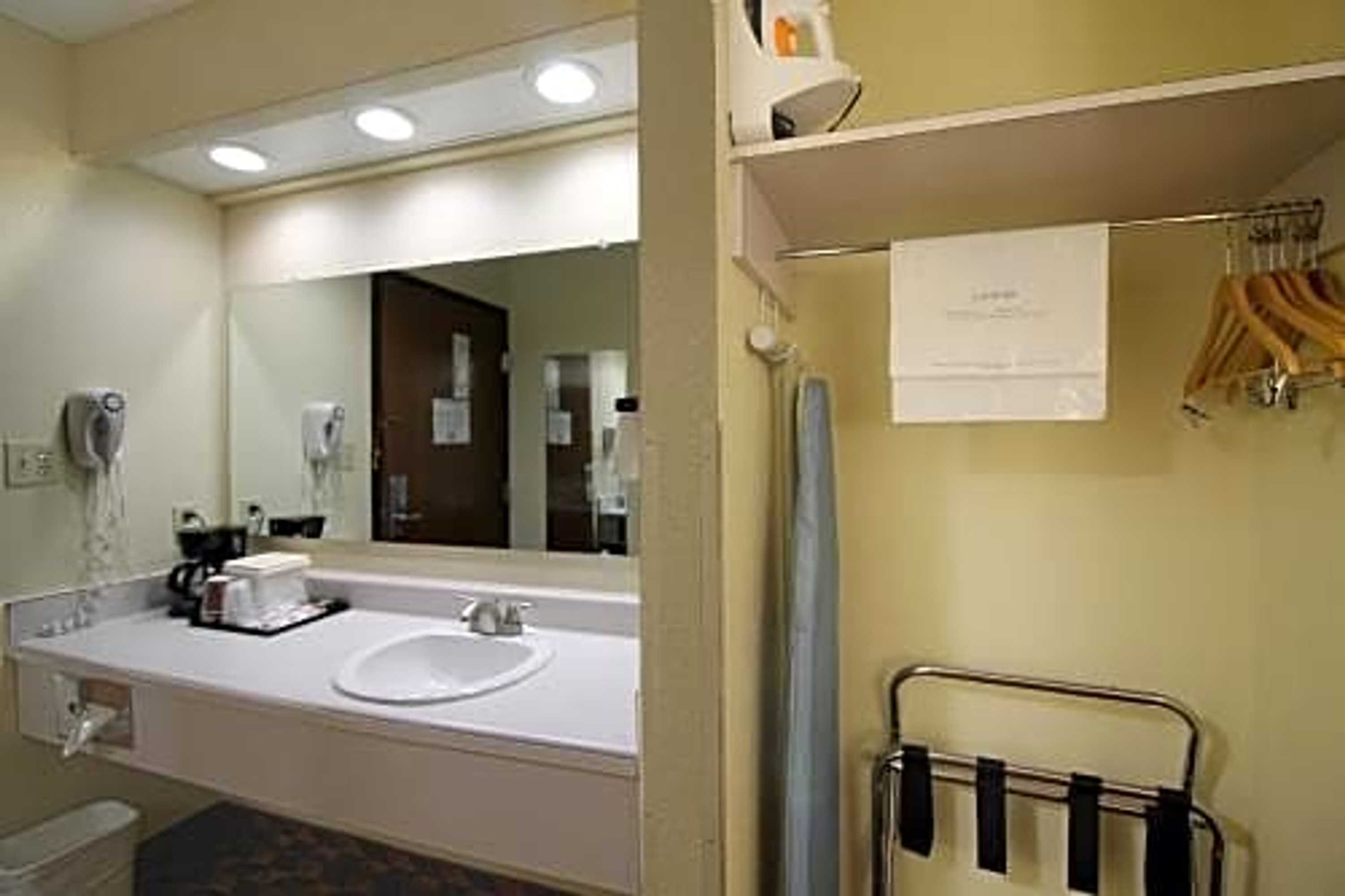 Gift card for Geneva Motel Inn Gift card for Geneva Motel Inn