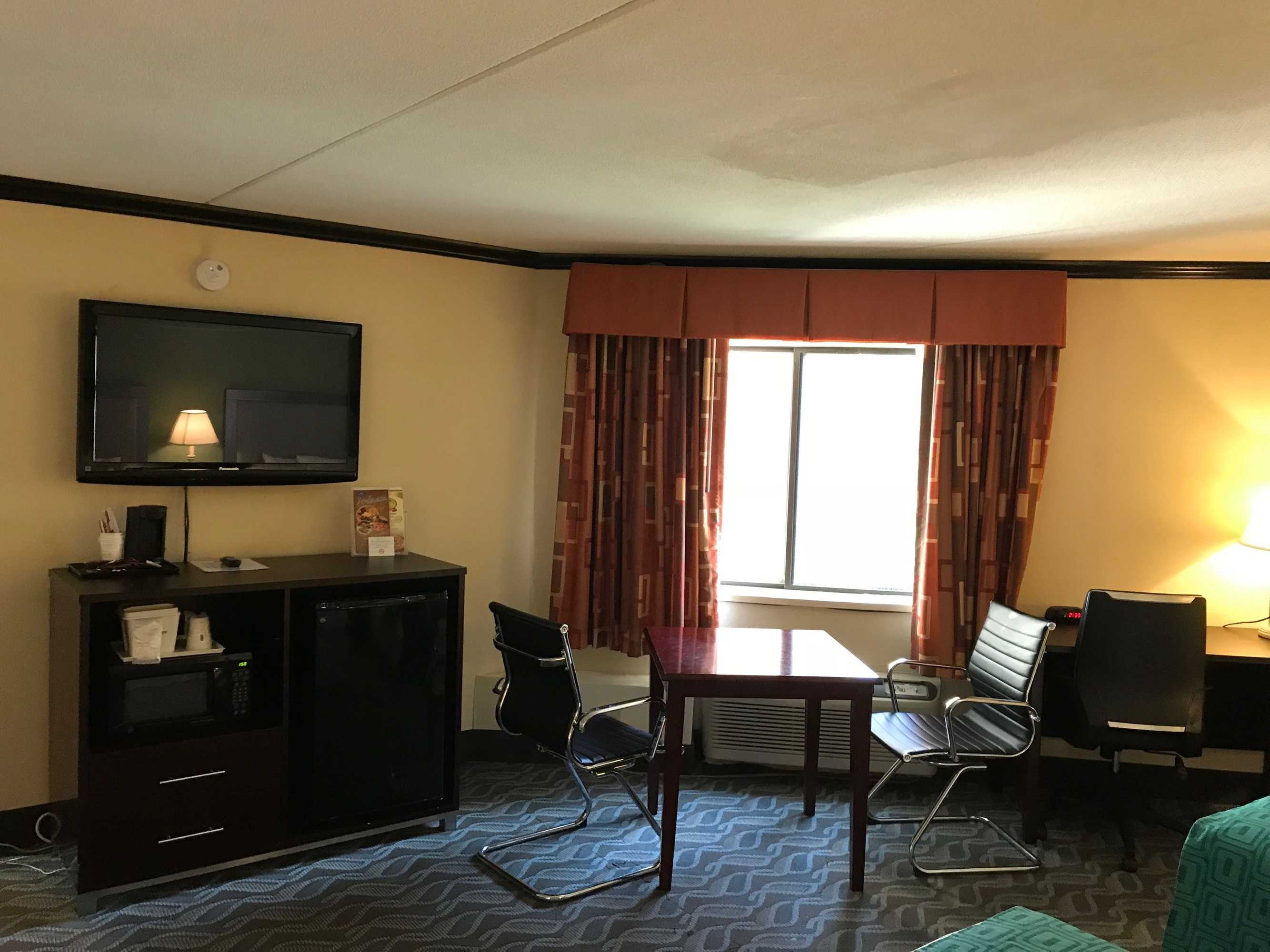 Gift card for Howard Johnson Hotel by Wyndham Newark Airport Gift card for Howard Johnson Hotel by Wyndham Newark Airport