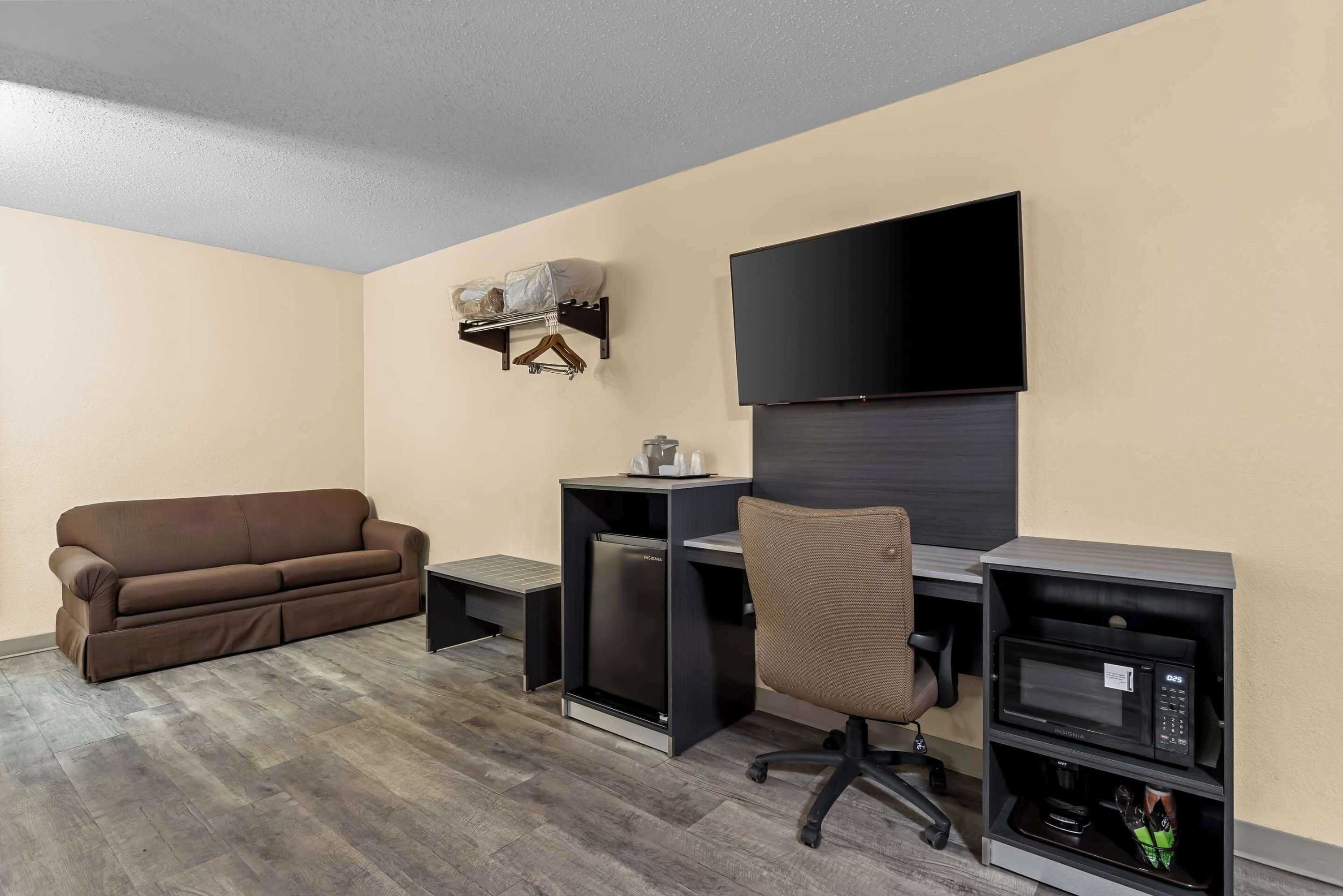 Gift card for Econo Lodge Inn & Suites Gift card for Econo Lodge Inn & Suites