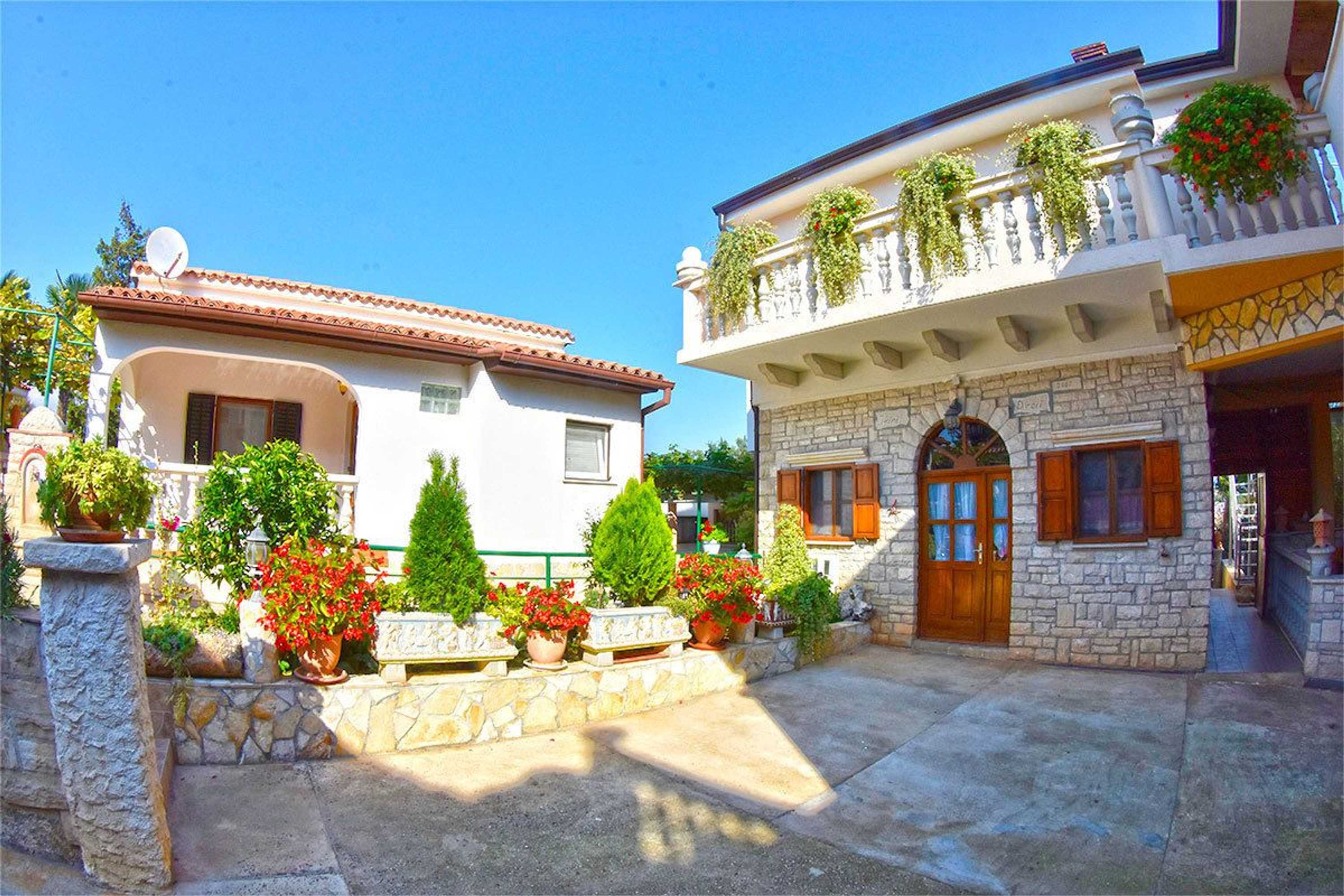 Gift card for Apartments Lillian 811