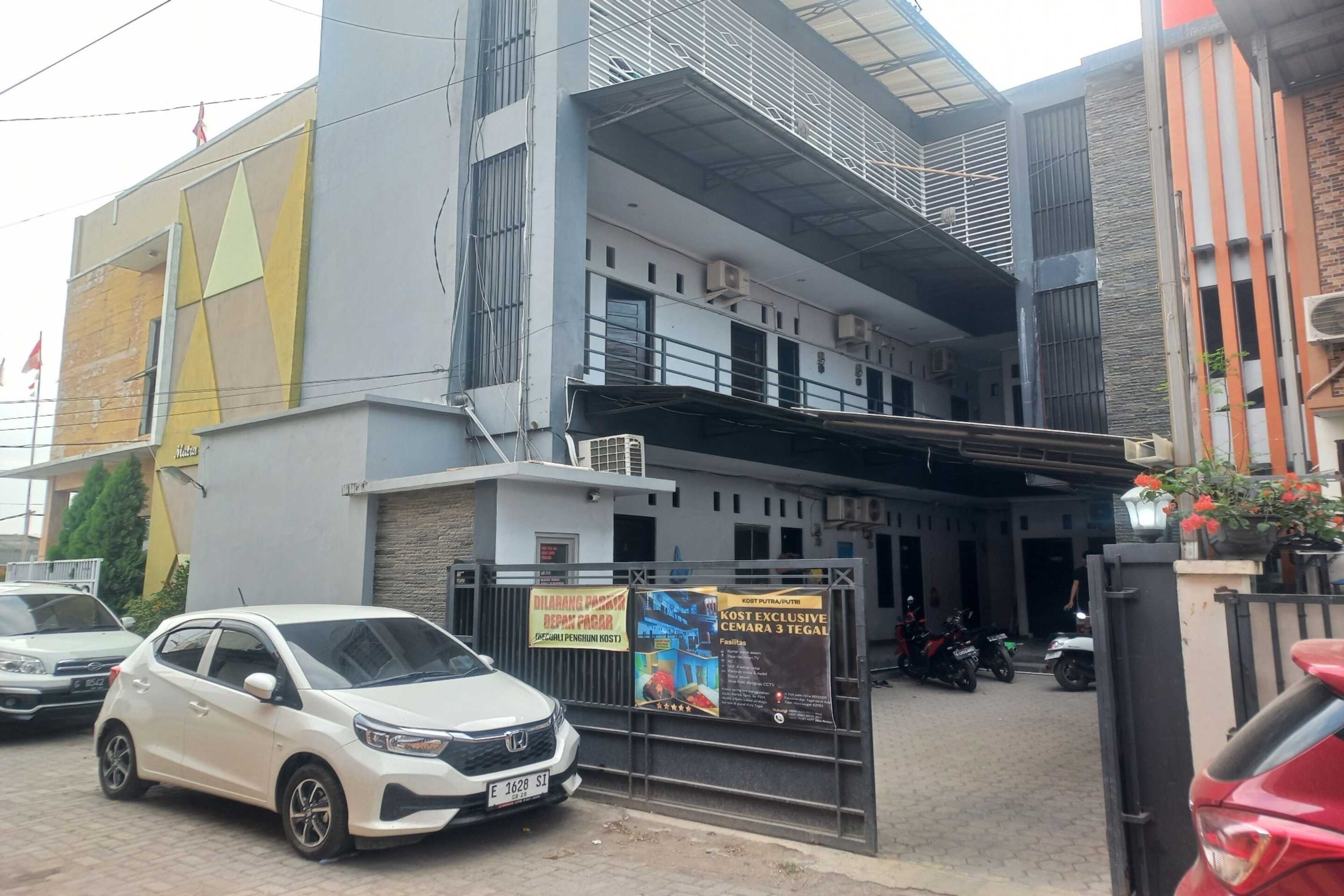 Gift card for Oyo 93209 Guest House Cemara 3