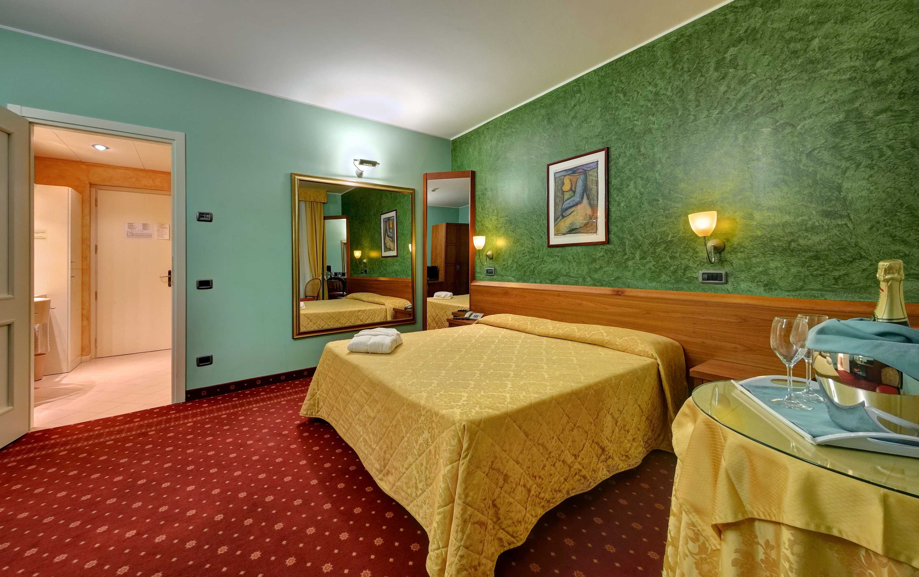 Gift card for Hotel Motel Sporting Gift card for Hotel Motel Sporting