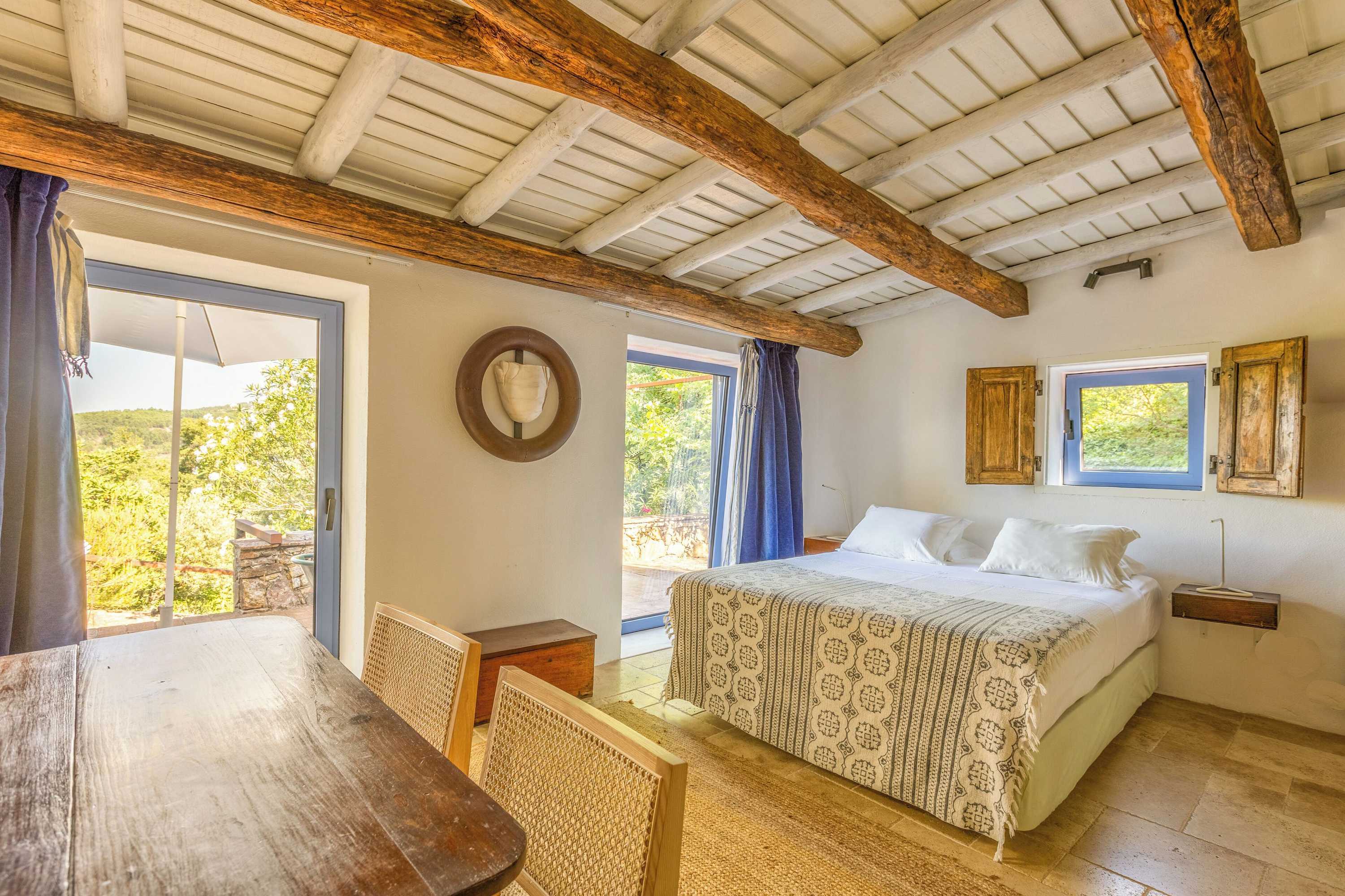 Gift card for Quinta do Barrieiro - Art Selection by Maria Leal da Costa