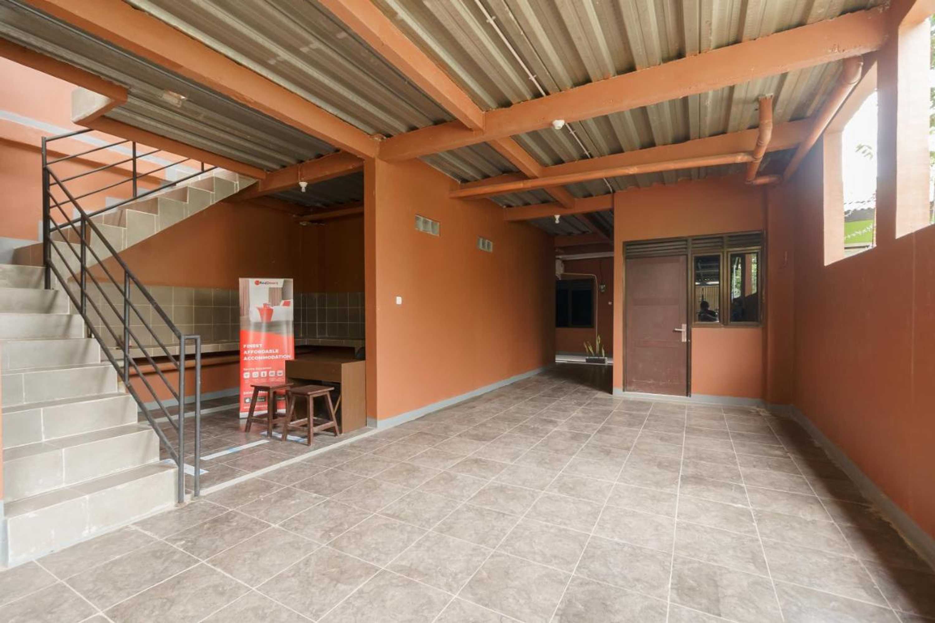 Gift card for Reddoorz Syariah Near Siloam Hospitals Bulak Kapal