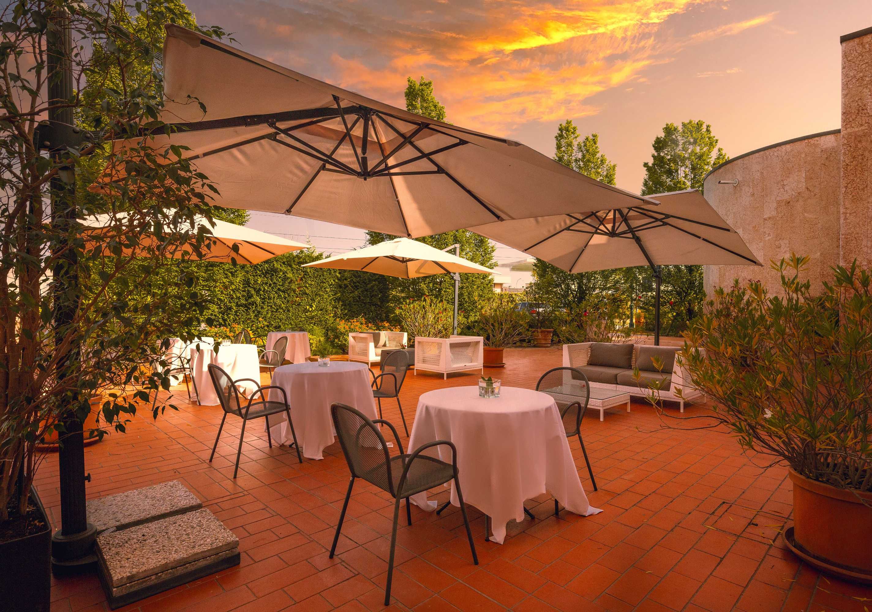 Gift card for Crowne Plaza Venice East by Ihg Gift card for Crowne Plaza Venice East by Ihg