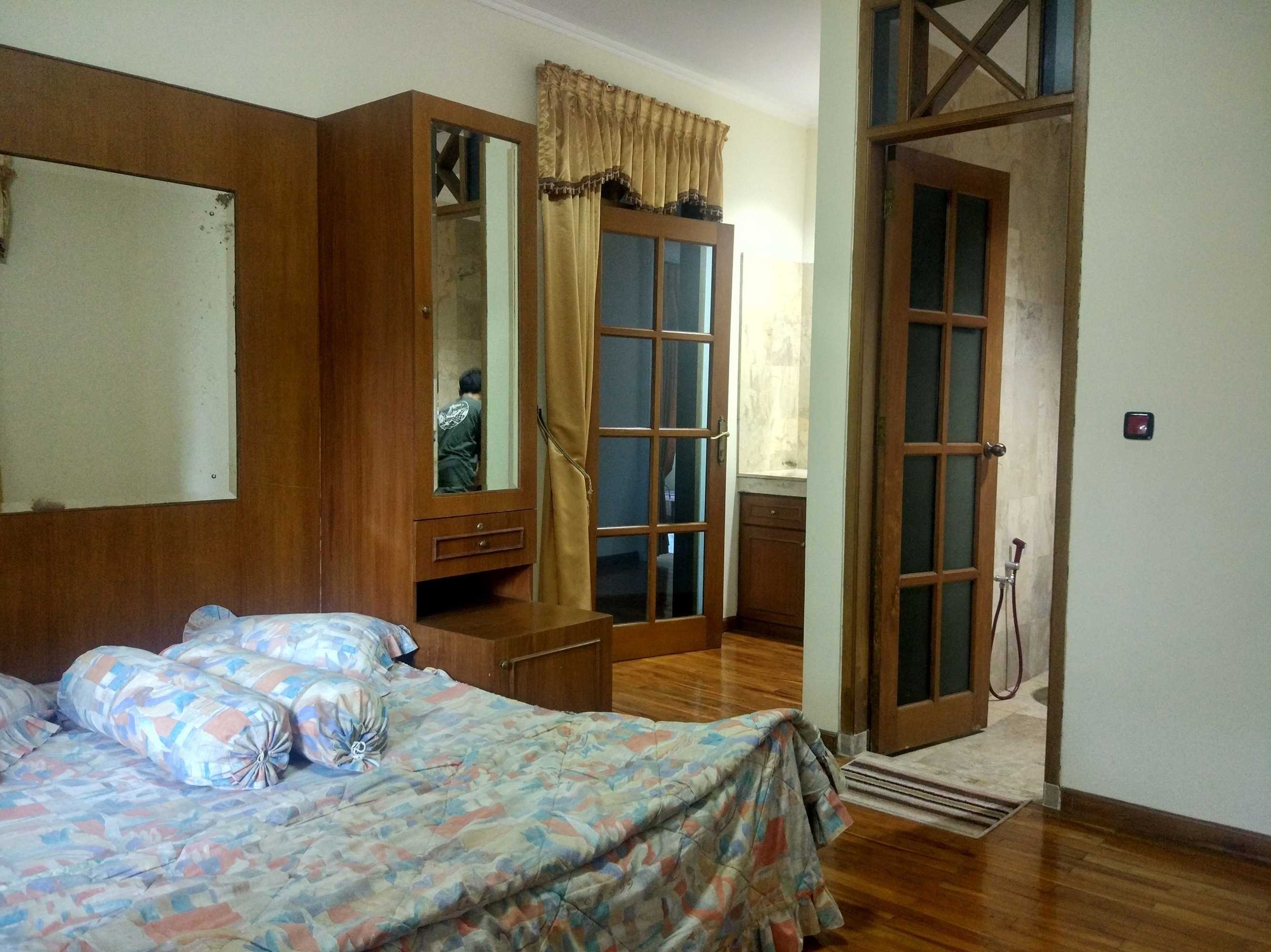 Gift card for Villa Beverly Hills Puncak For 50 Pax Gift card for Villa Beverly Hills Puncak For 50 Pax