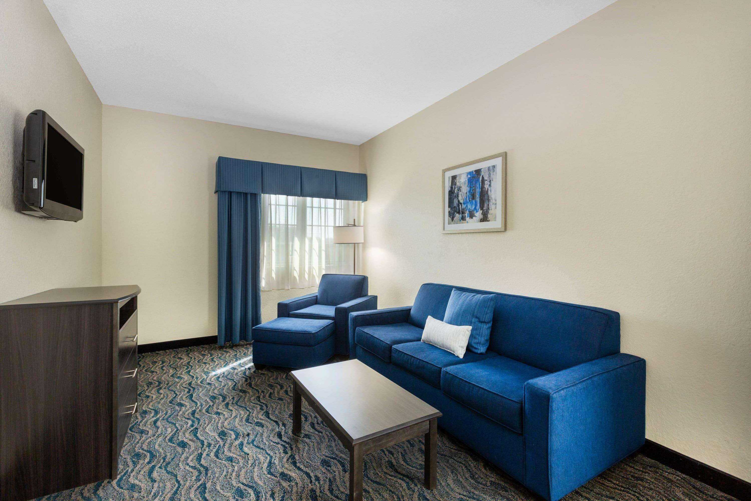 Gift card for Baymont by Wyndham Des Moines Airport Gift card for Baymont by Wyndham Des Moines Airport