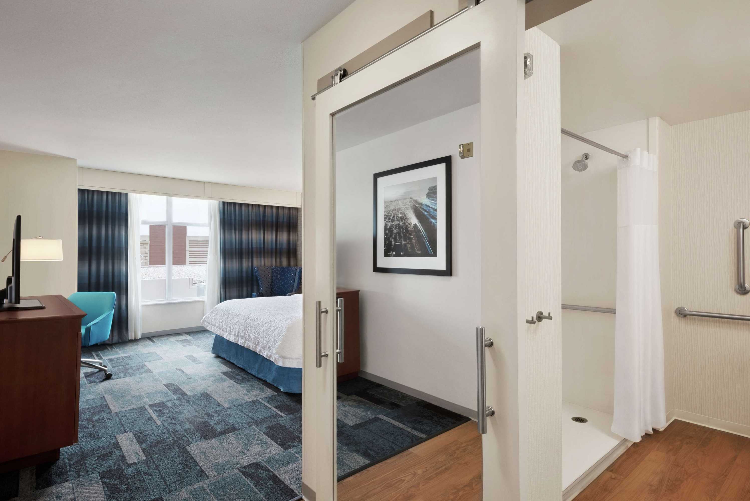Gift card for Hampton Inn & Suites Rosemont Chicago O'hare Gift card for Hampton Inn & Suites Rosemont Chicago O'hare