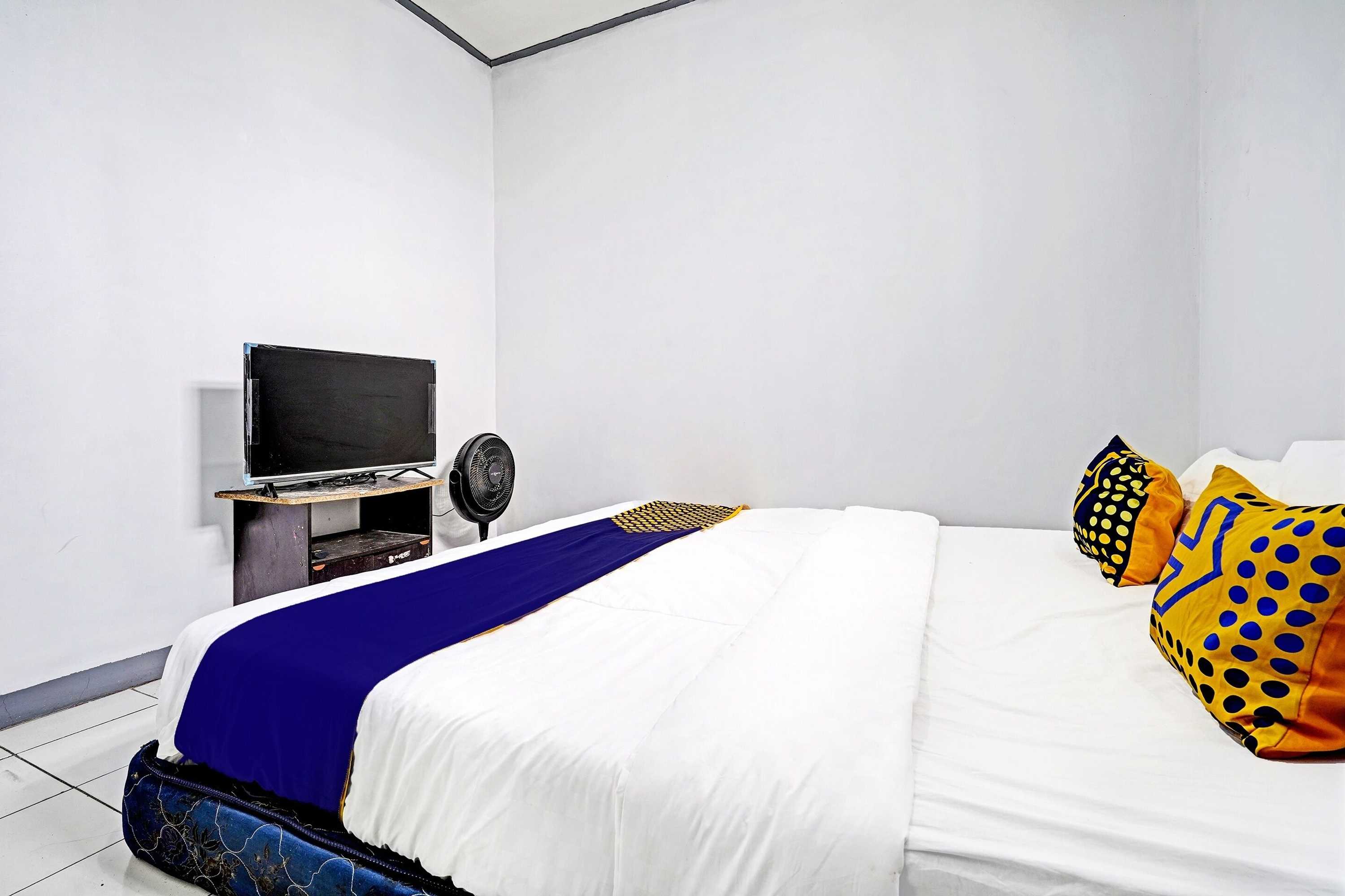 Gift card for Hotel O Losmen Tjabe Merah Near Alfamart Bintaro