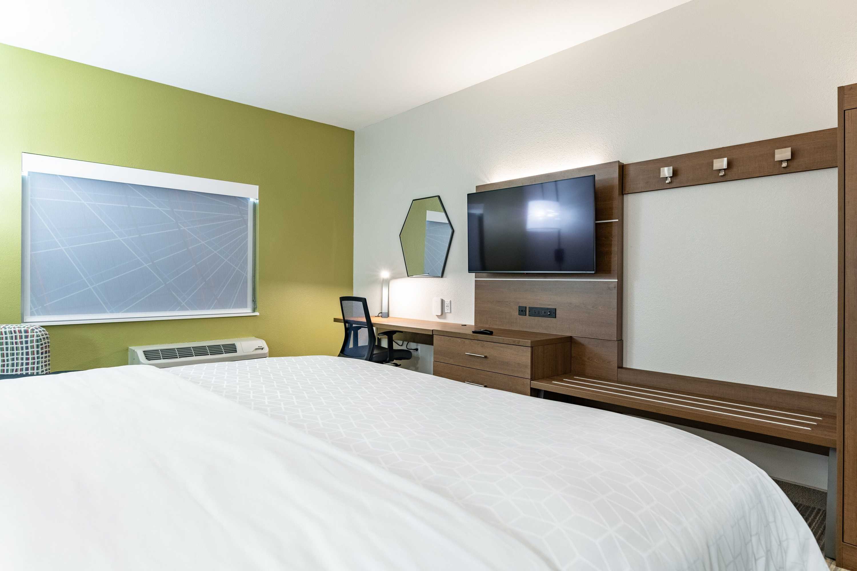 Gift card for Holiday Inn Express & Suites Moundsville by Ihg Gift card for Holiday Inn Express & Suites Moundsville by Ihg