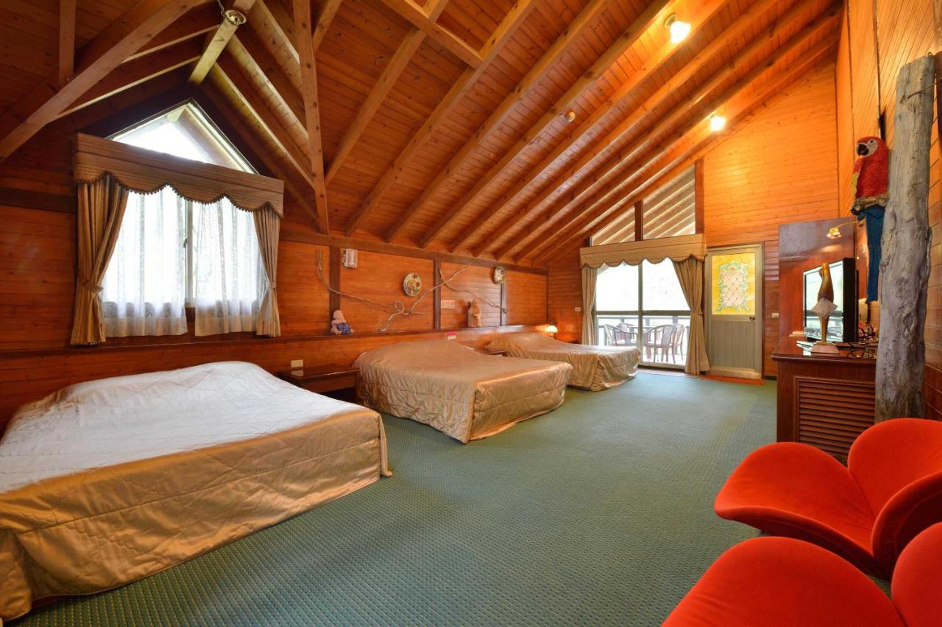 Gift card for Shinmingshan Holiday Inn