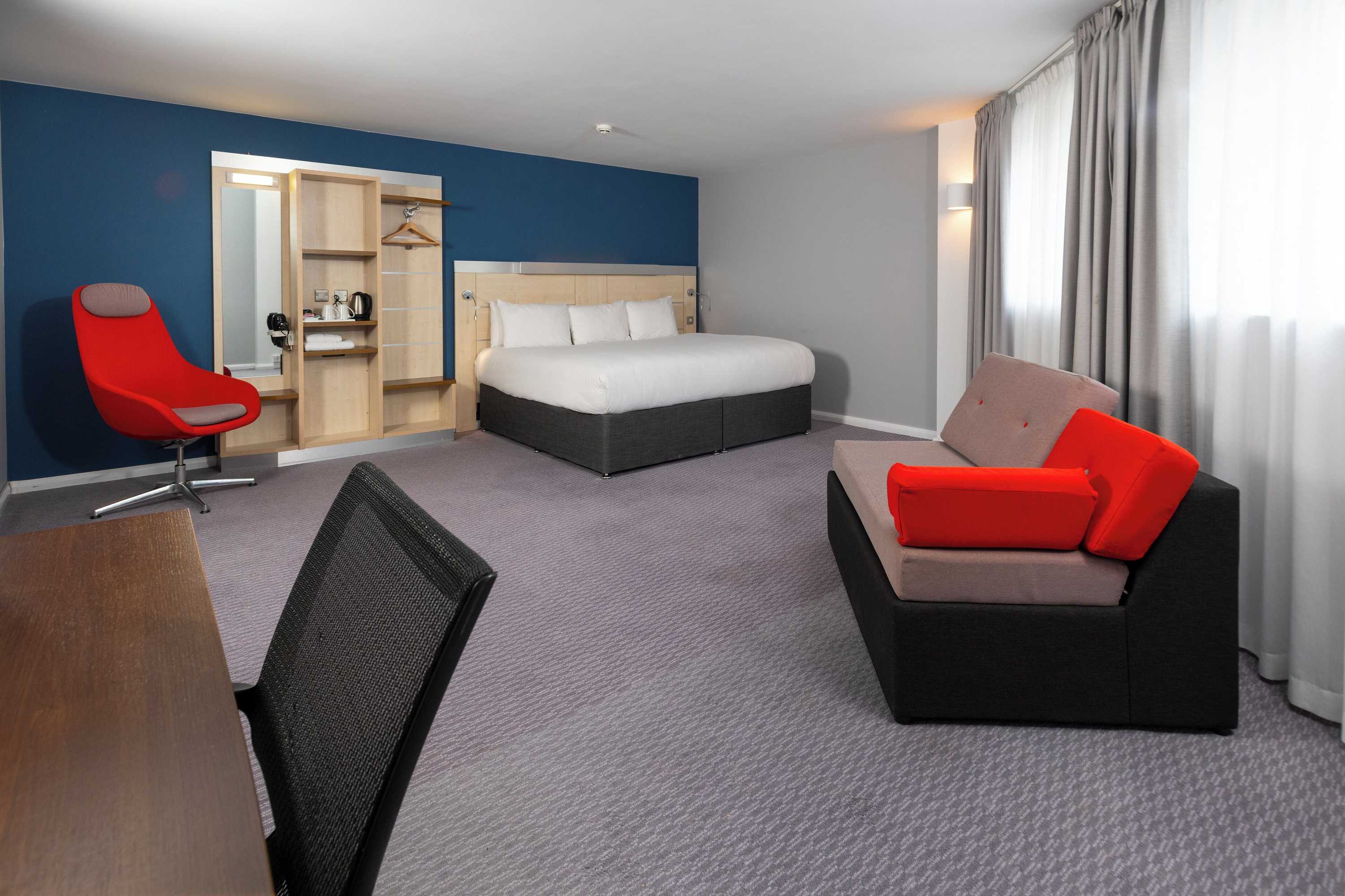 Gift card for Holiday Inn Express Swindon City Centre by Ihg Gift card for Holiday Inn Express Swindon City Centre by Ihg