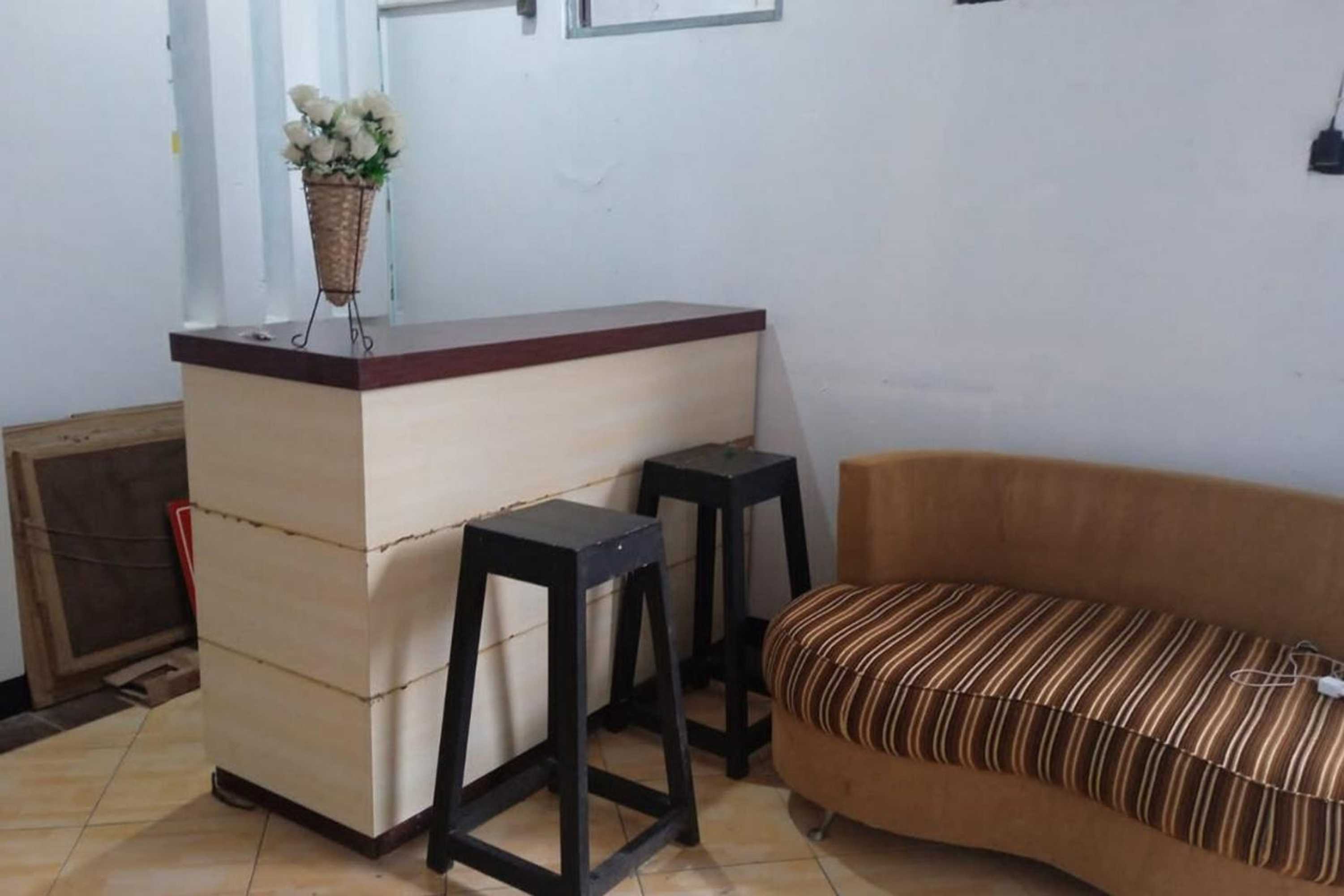 Gift card for Gorland Hostel Near Gor Satria Purwokerto Mitra Reddoorz Gift card for Gorland Hostel Near Gor Satria Purwokerto Mitra Reddoorz