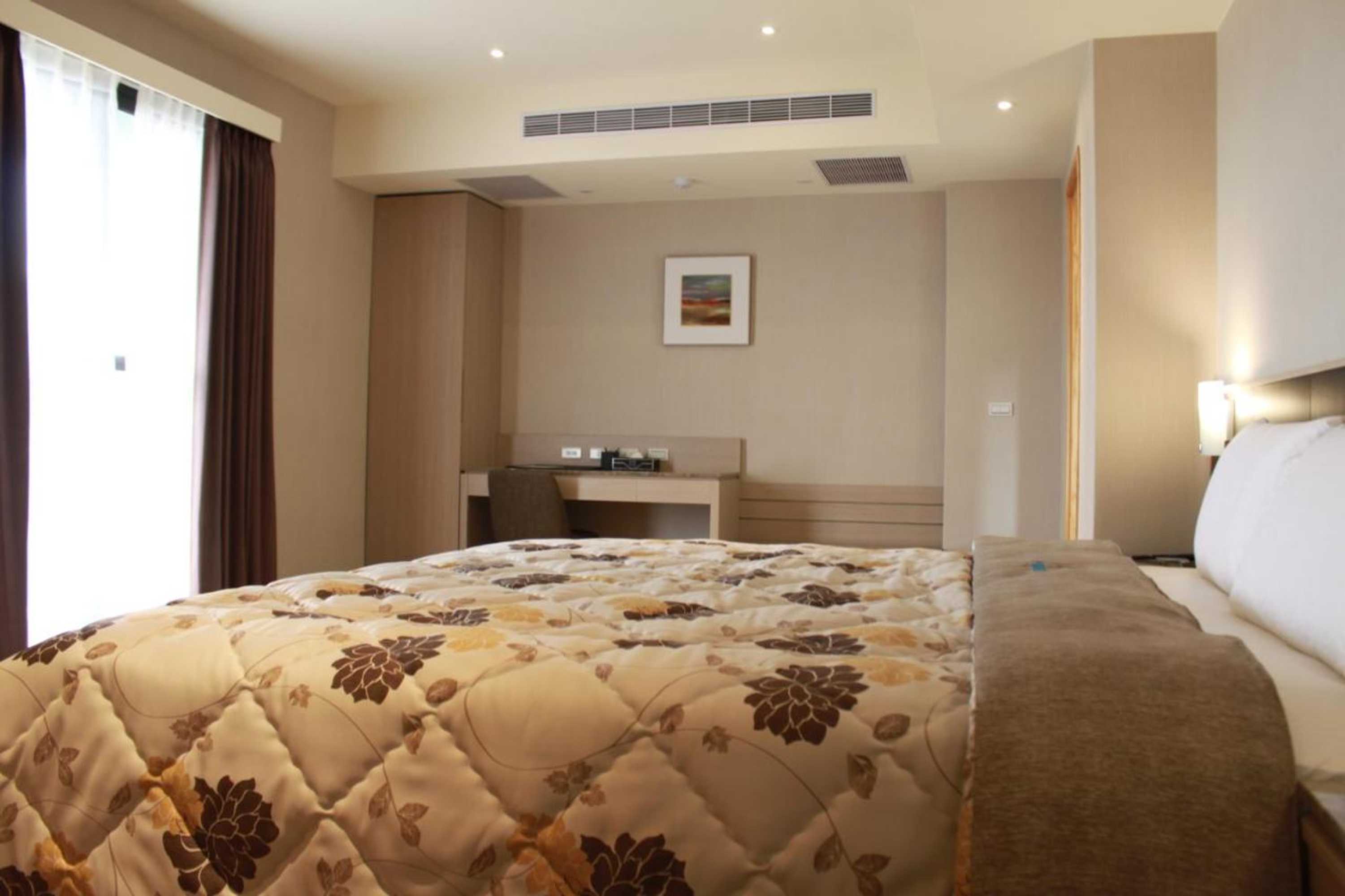 Gift card for Verygood Business Hotel