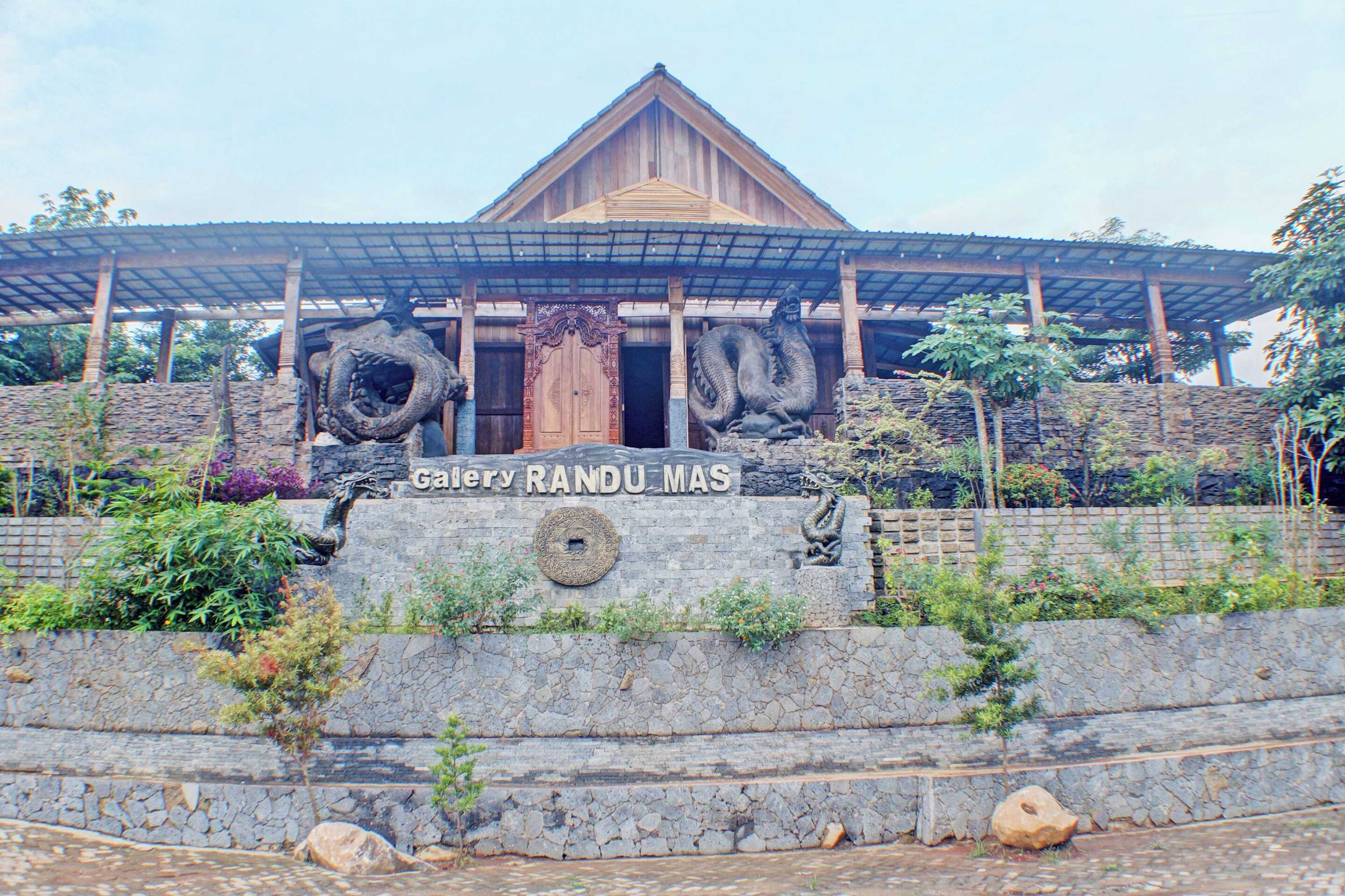 Gift card for Capital O 92681 Randu Mas Hotel & Resort Taman Purbakala