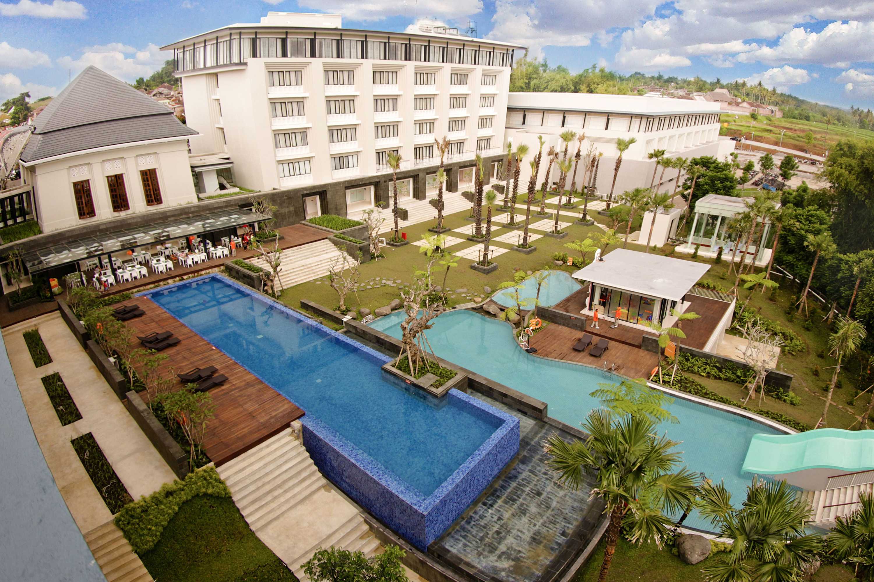 Gift card for Harris Hotel & Conventions Malang Gift card for Harris Hotel & Conventions Malang