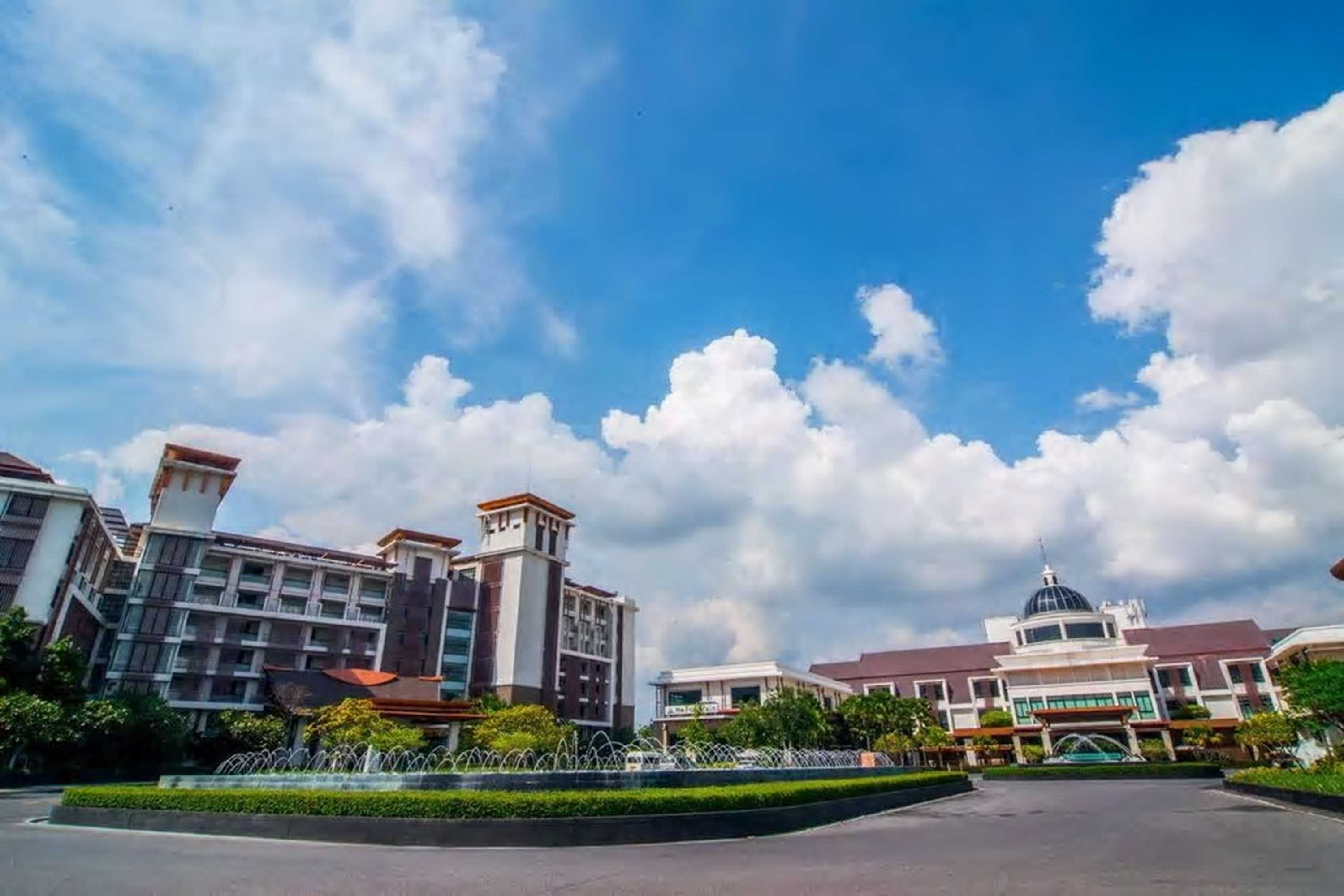 Gift card for Summit Windmill Golf Suite Hotel @suvarnabhumi Gift card for Summit Windmill Golf Suite Hotel @suvarnabhumi