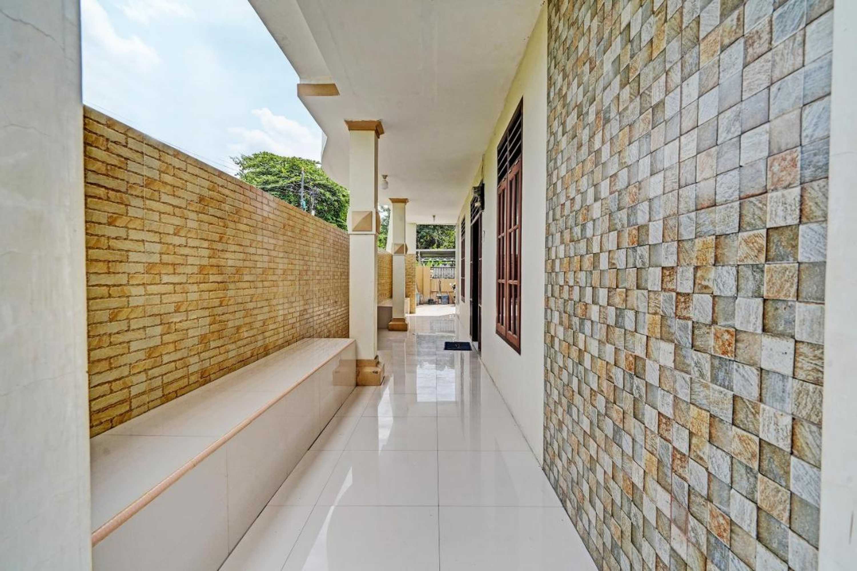 Gift card for Oyo 92062 Pondok Aurel Wahidin