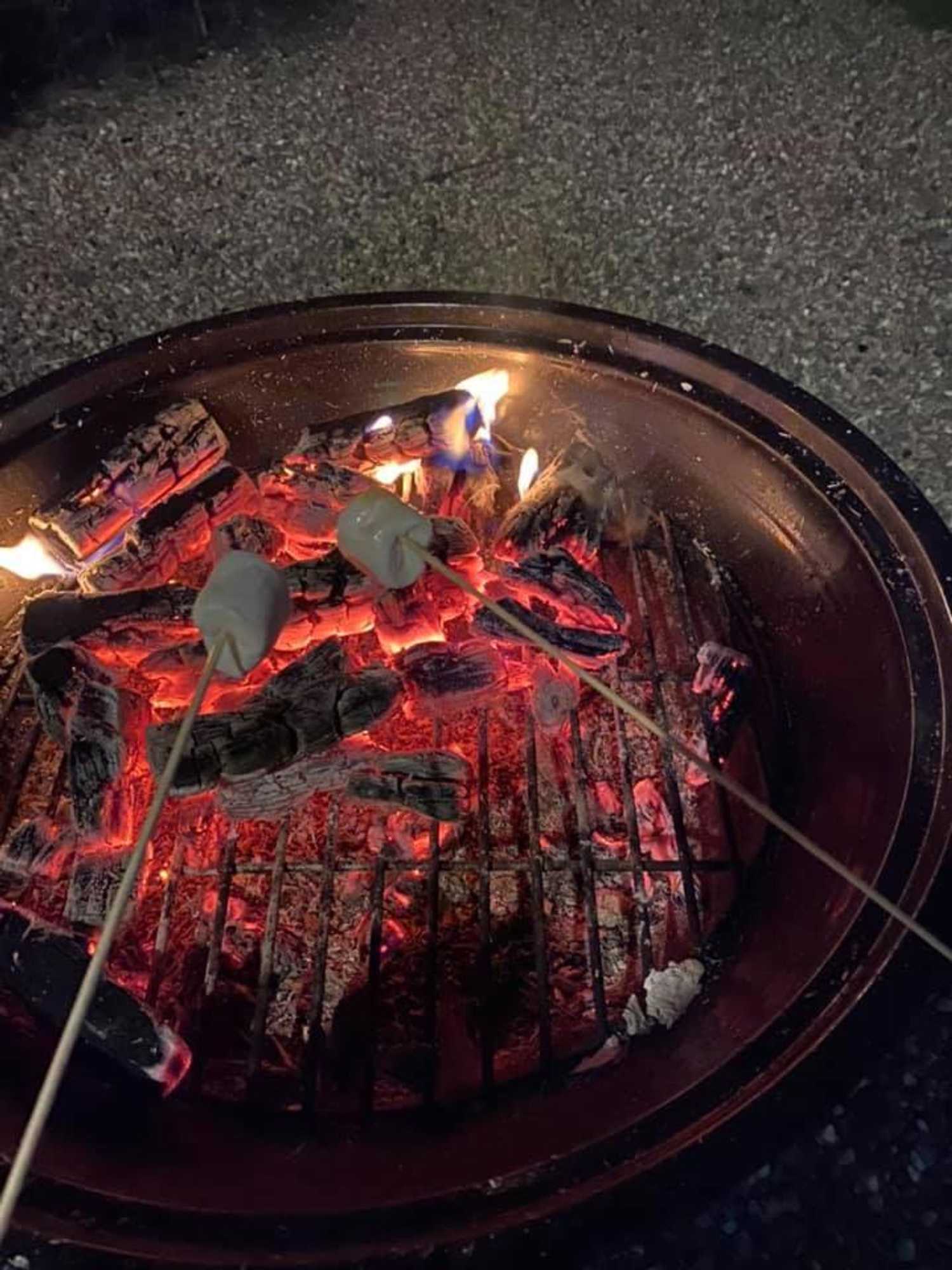 Gift card for Fairview Farm Holiday Accommodation 14 Luxury Lodges,cabins Suitable For Couples ,families And Groups,wedding Guests - Sleeps 2-65 Guests in Ravenshead, Nottingham Near Sherwood Forest Set in 88 Acres