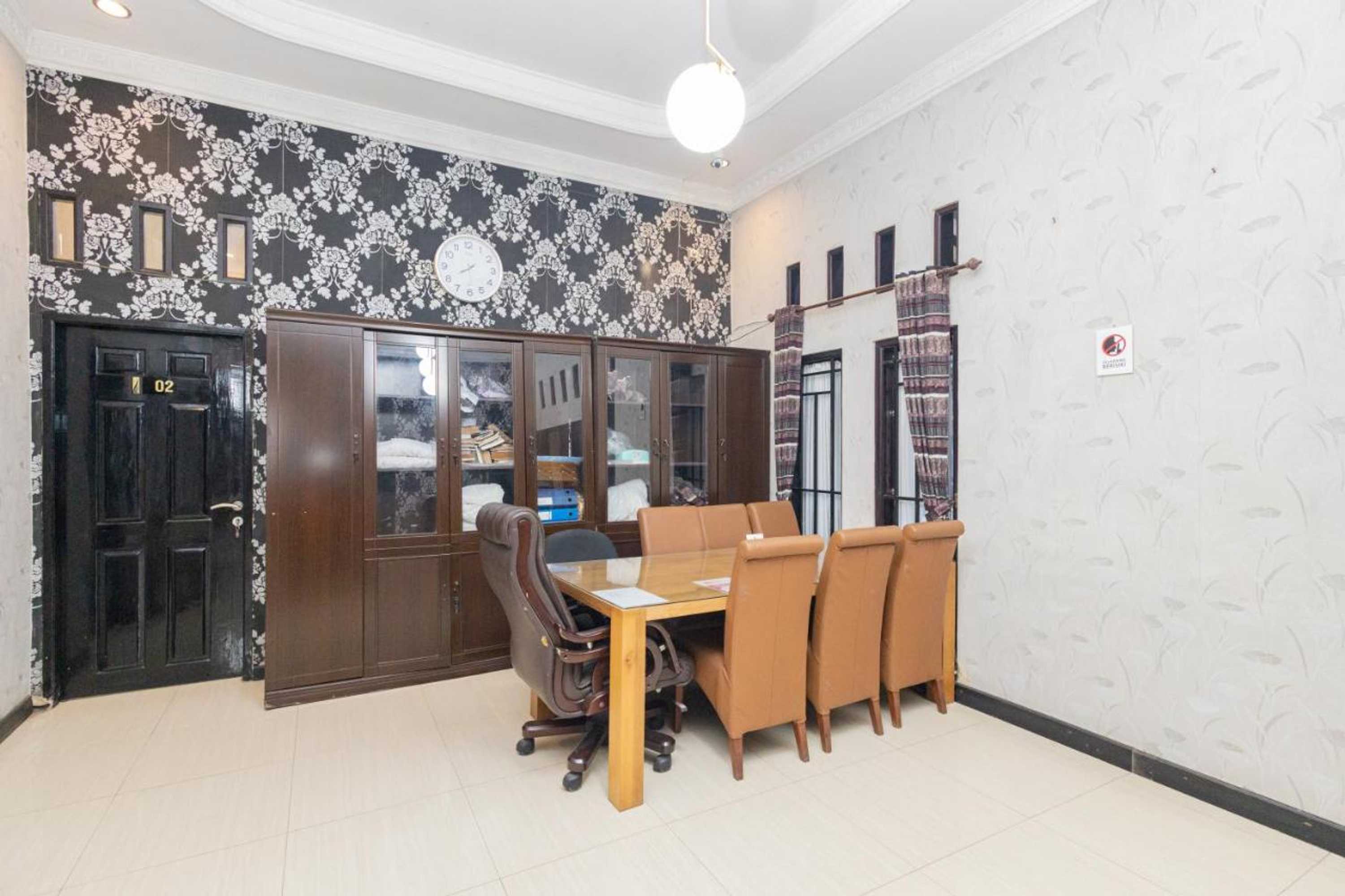 Gift card for Boss Residence Serang Mitra Reddoorz