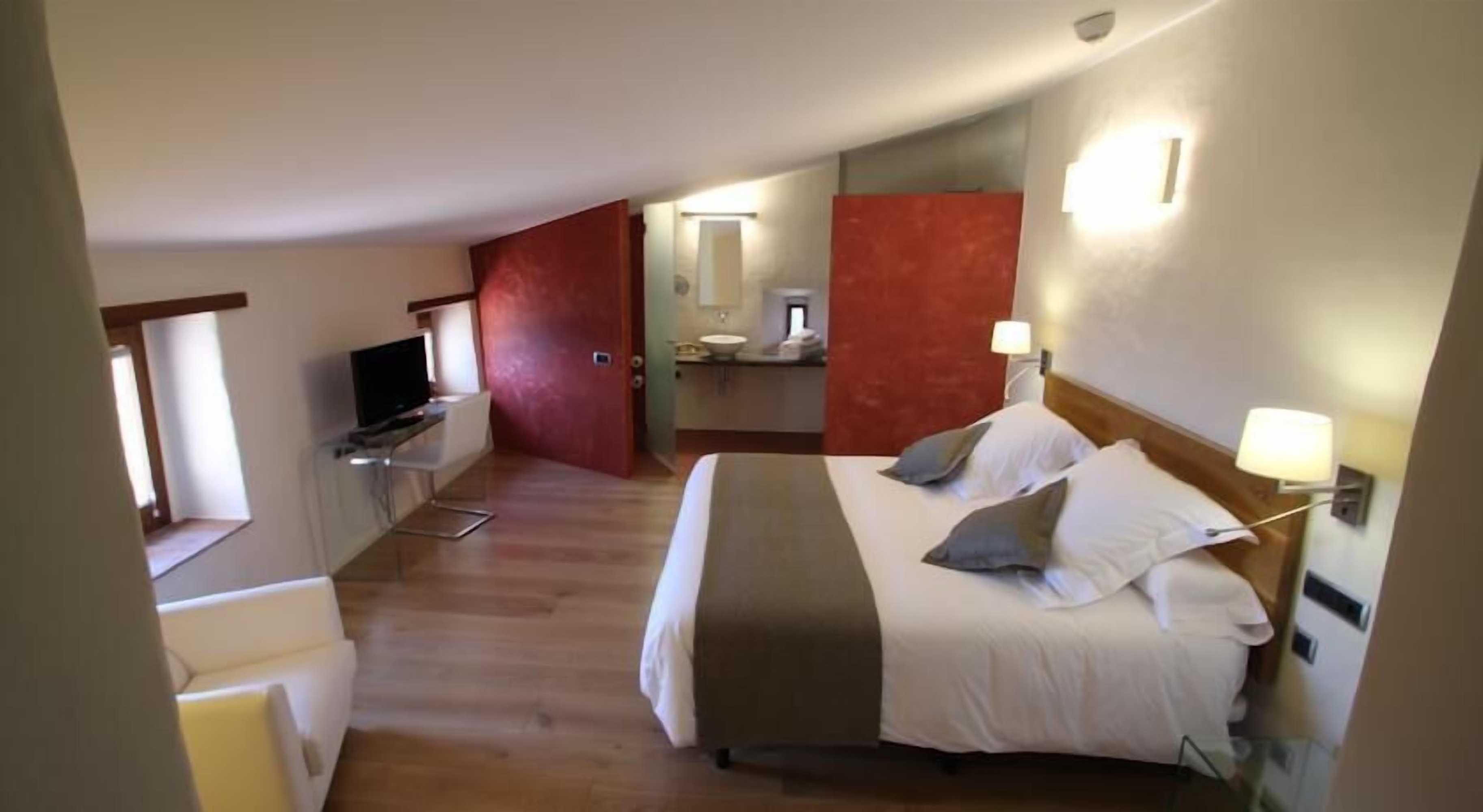 Gift card for Can Cuch Hotel - Restaurante Gift card for Can Cuch Hotel - Restaurante