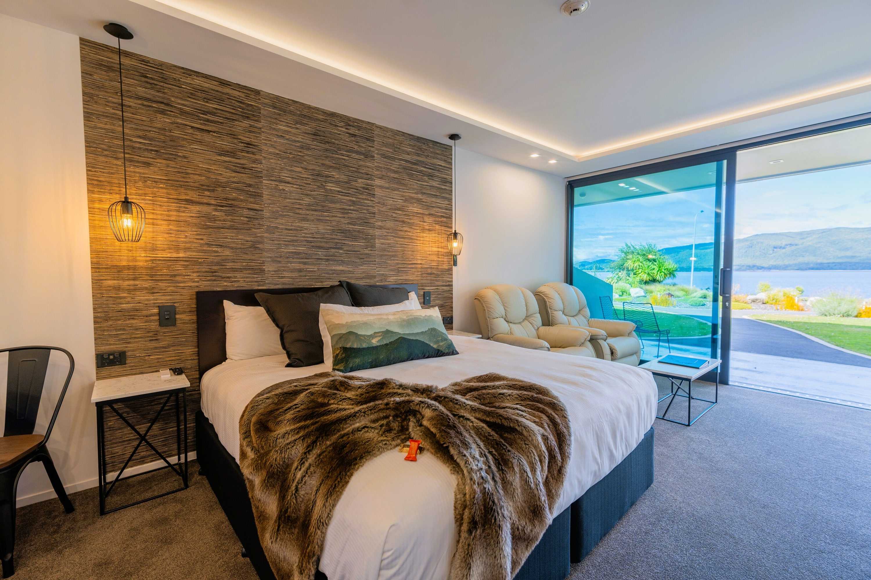 Gift card for Fiordland Lakeview Motel And Apartments Gift card for Fiordland Lakeview Motel And Apartments
