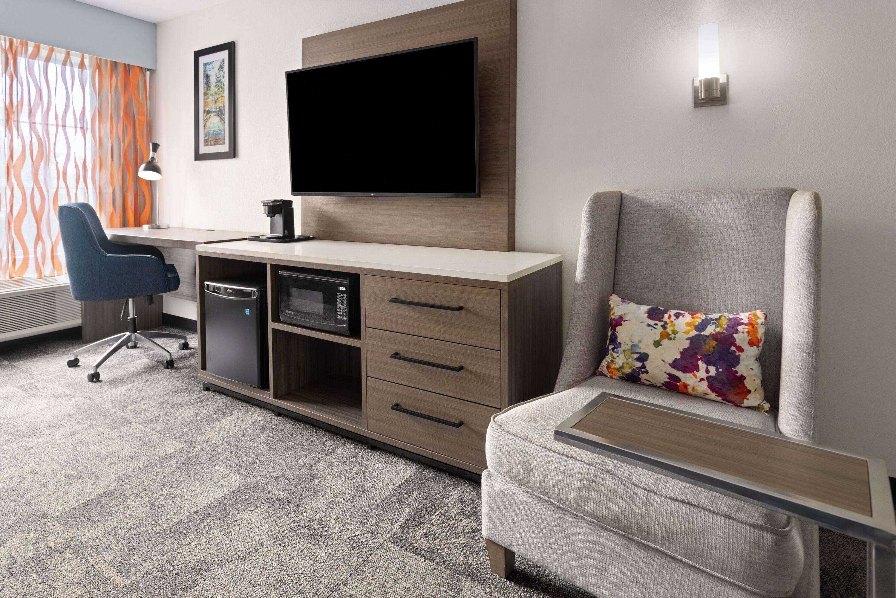 Gift card for La Quinta Inn & Suites by Wyndham Atlanta South - Newnan