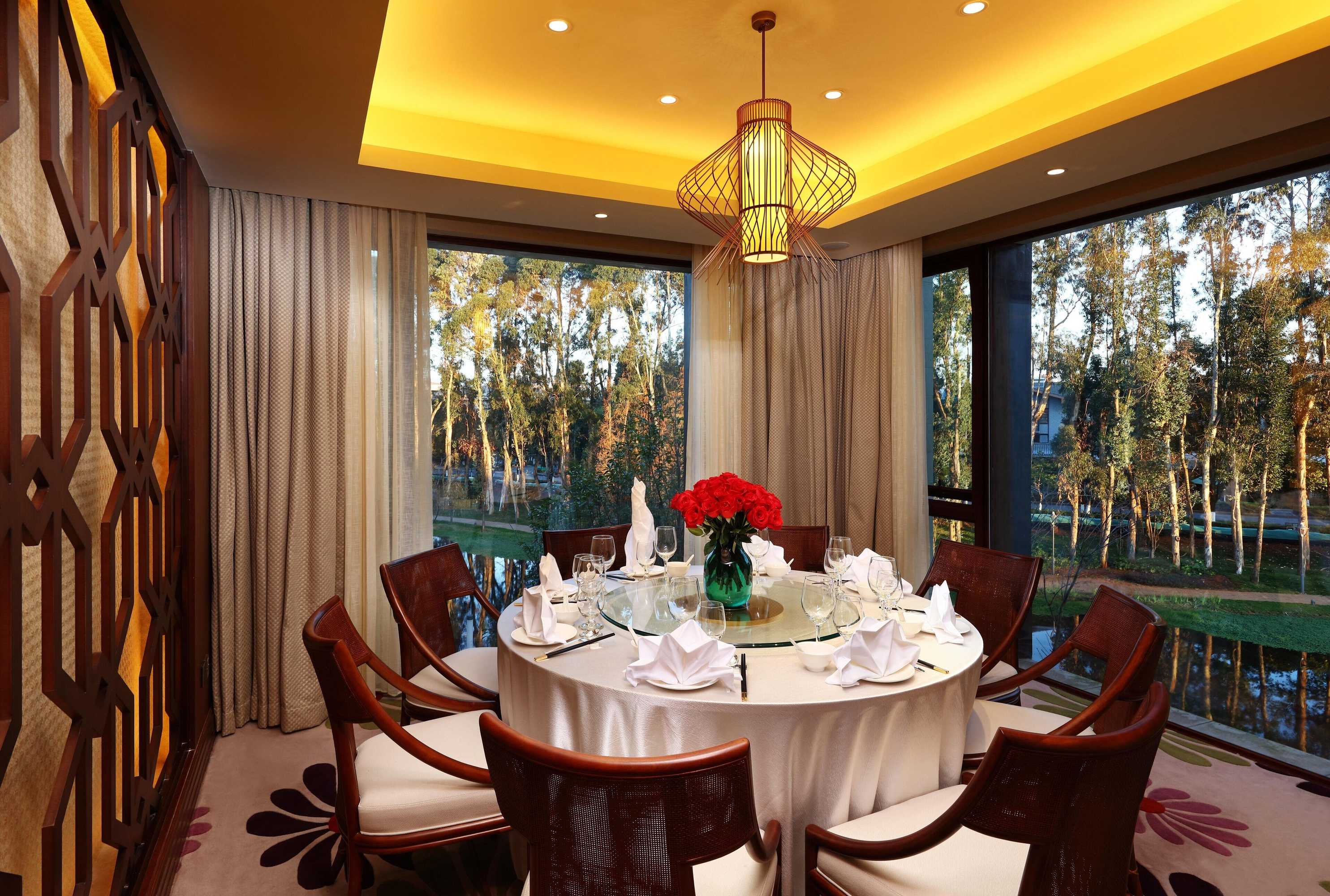 Gift card for Hualuxe Kunming by Ihg Gift card for Hualuxe Kunming by Ihg