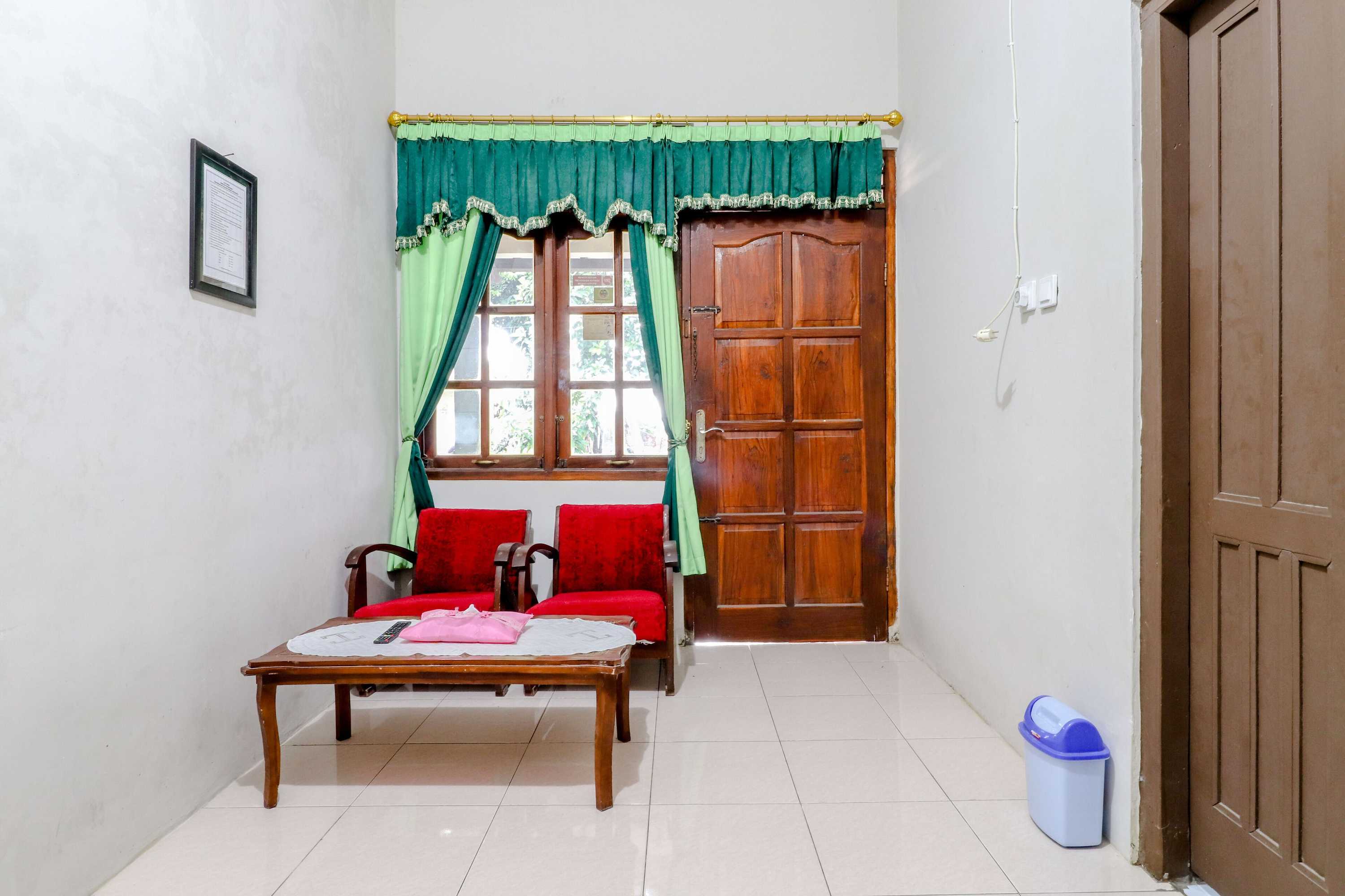 Gift card for Homestay Damandiri Prambanan Syariah Gift card for Homestay Damandiri Prambanan Syariah