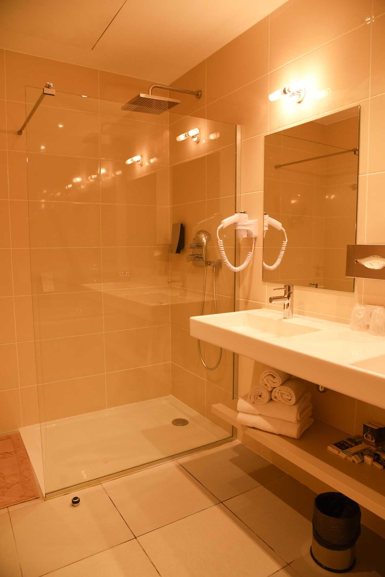 Gift card for Hotel Mercure Aix en Provence Sainte Victoire Gift card for Hotel Mercure Aix en Provence Sainte Victoire
