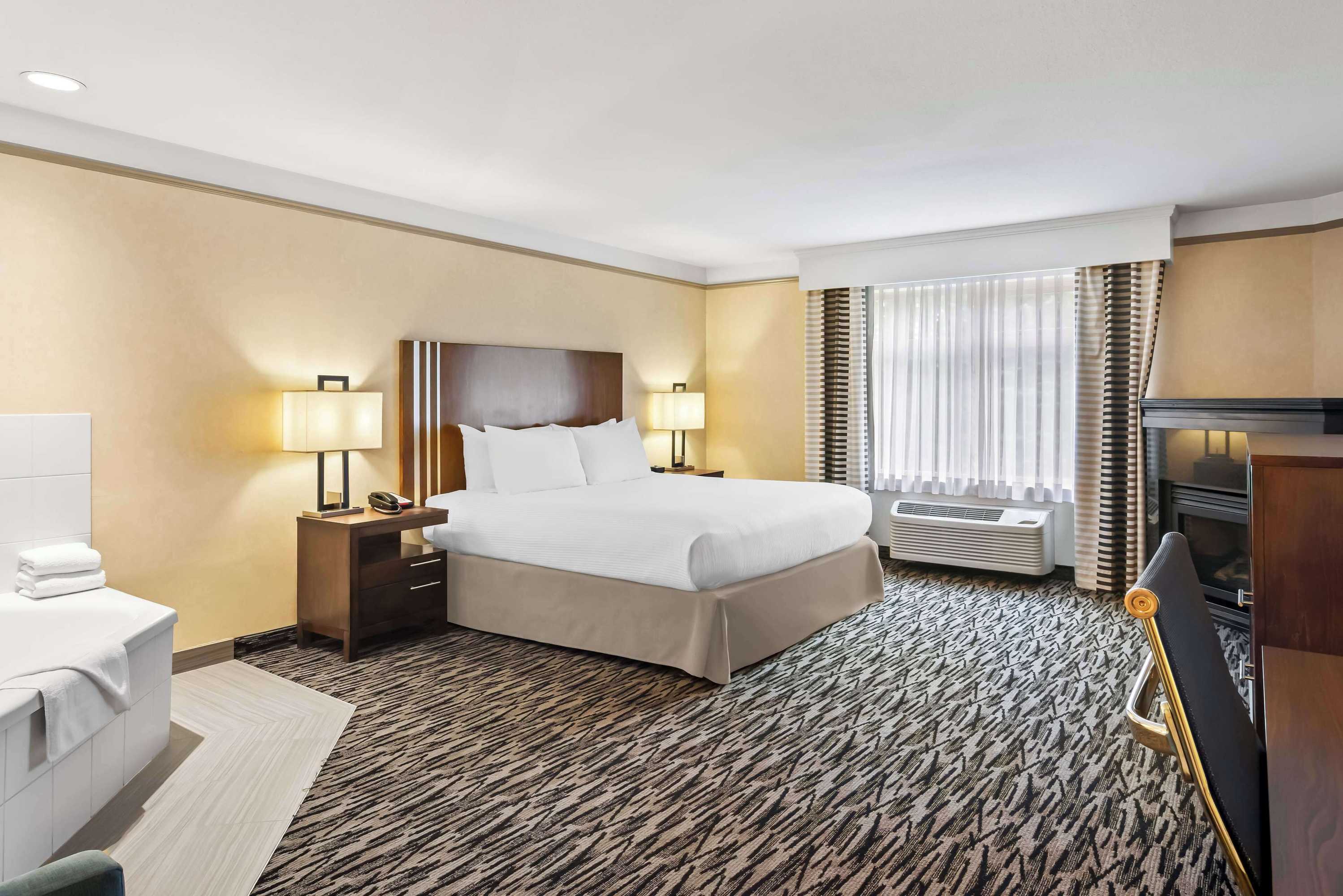 Gift card for Best Western Plus Pitt Meadows Inn & Suites Gift card for Best Western Plus Pitt Meadows Inn & Suites