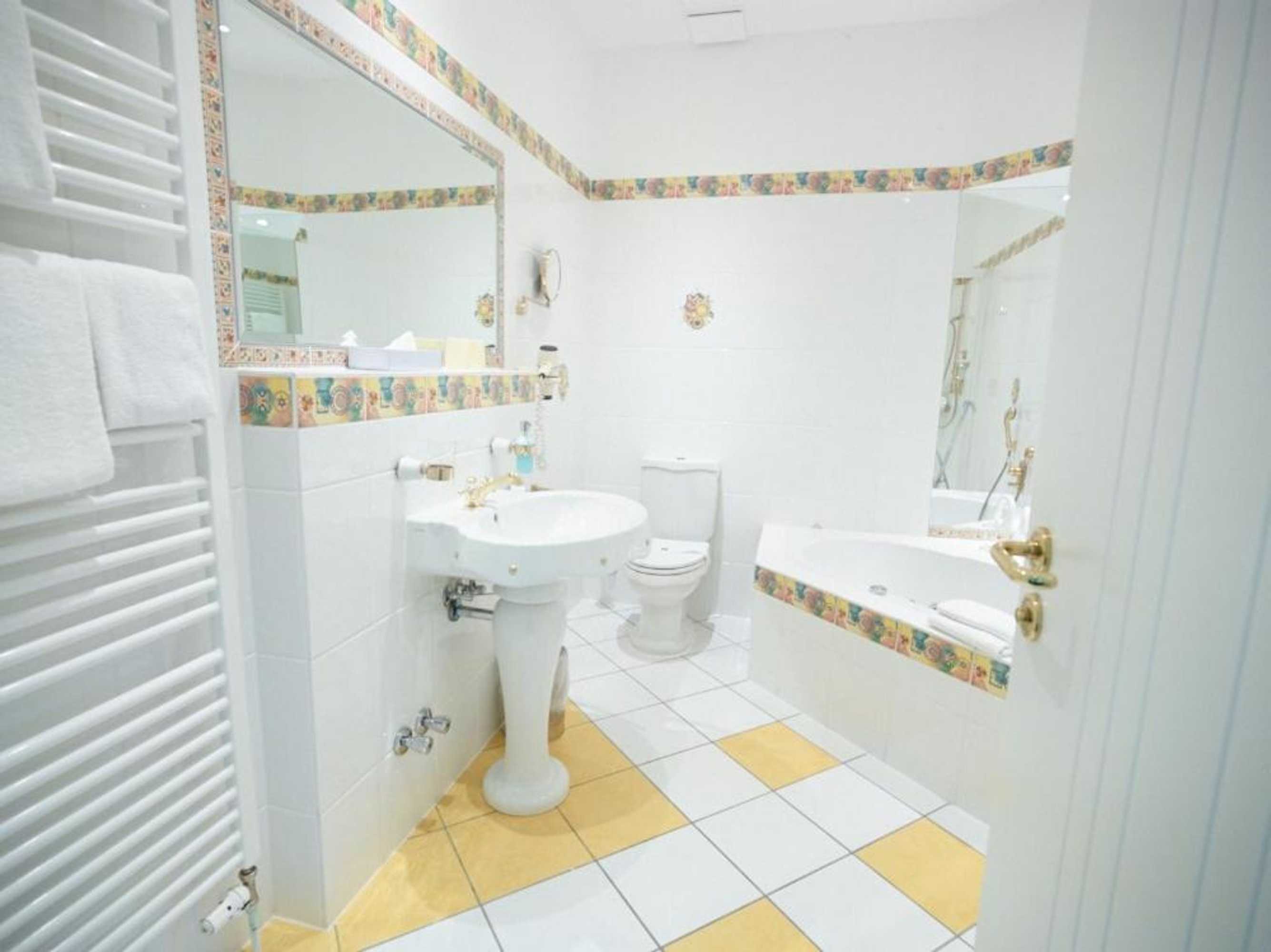 Gift card for Ressmann`s Residence