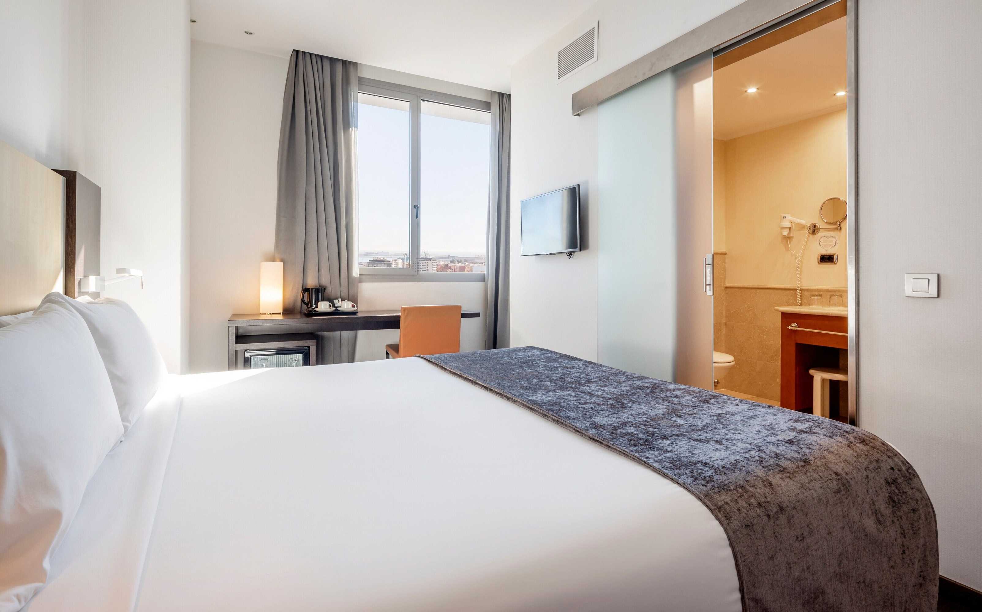 Gift card for Hotel Ilunion Aqua 4 Gift card for Hotel Ilunion Aqua 4