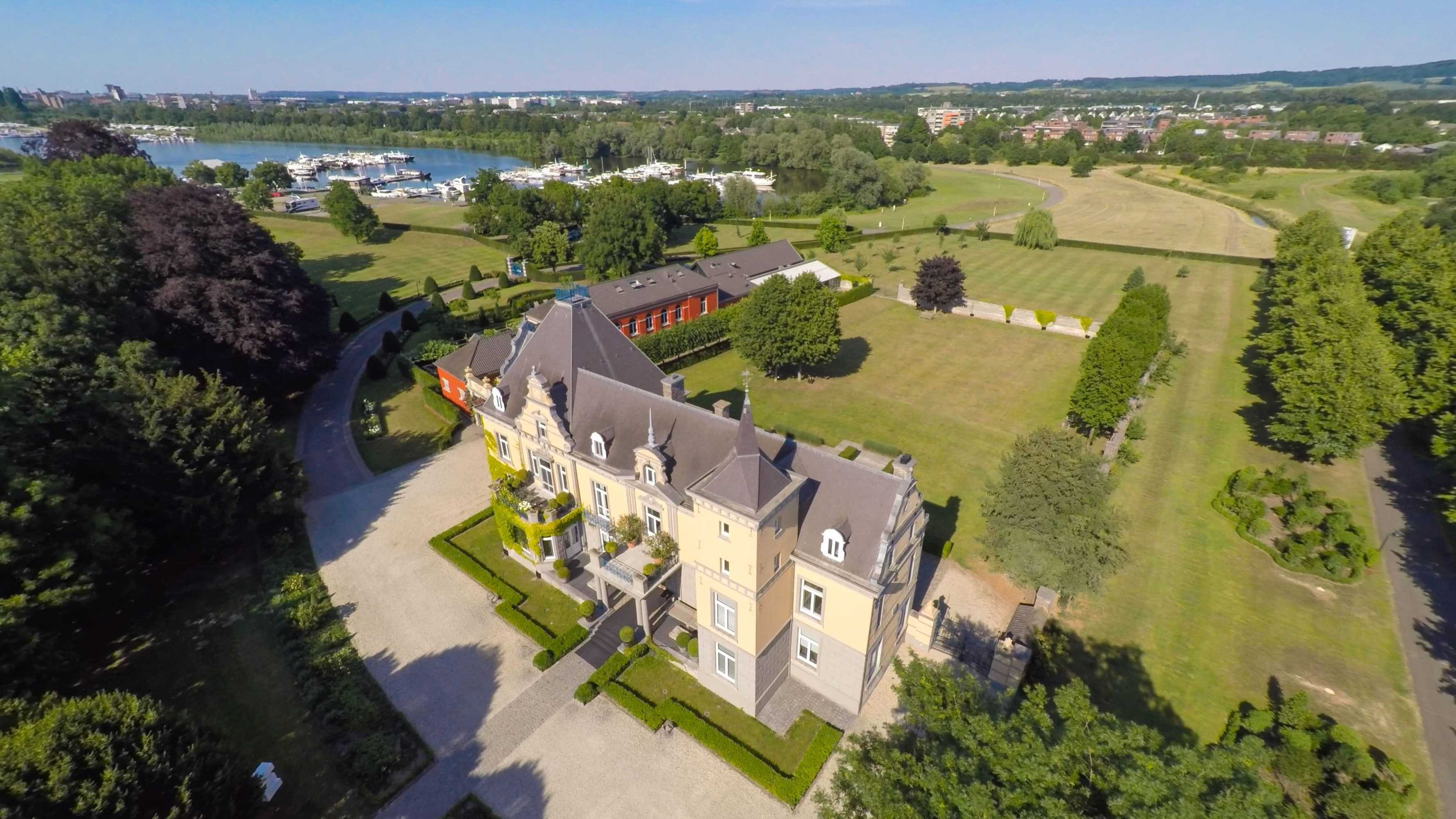 Gift card for Landgoed Kasteel de Hoogenweerth Gift card for Landgoed Kasteel de Hoogenweerth
