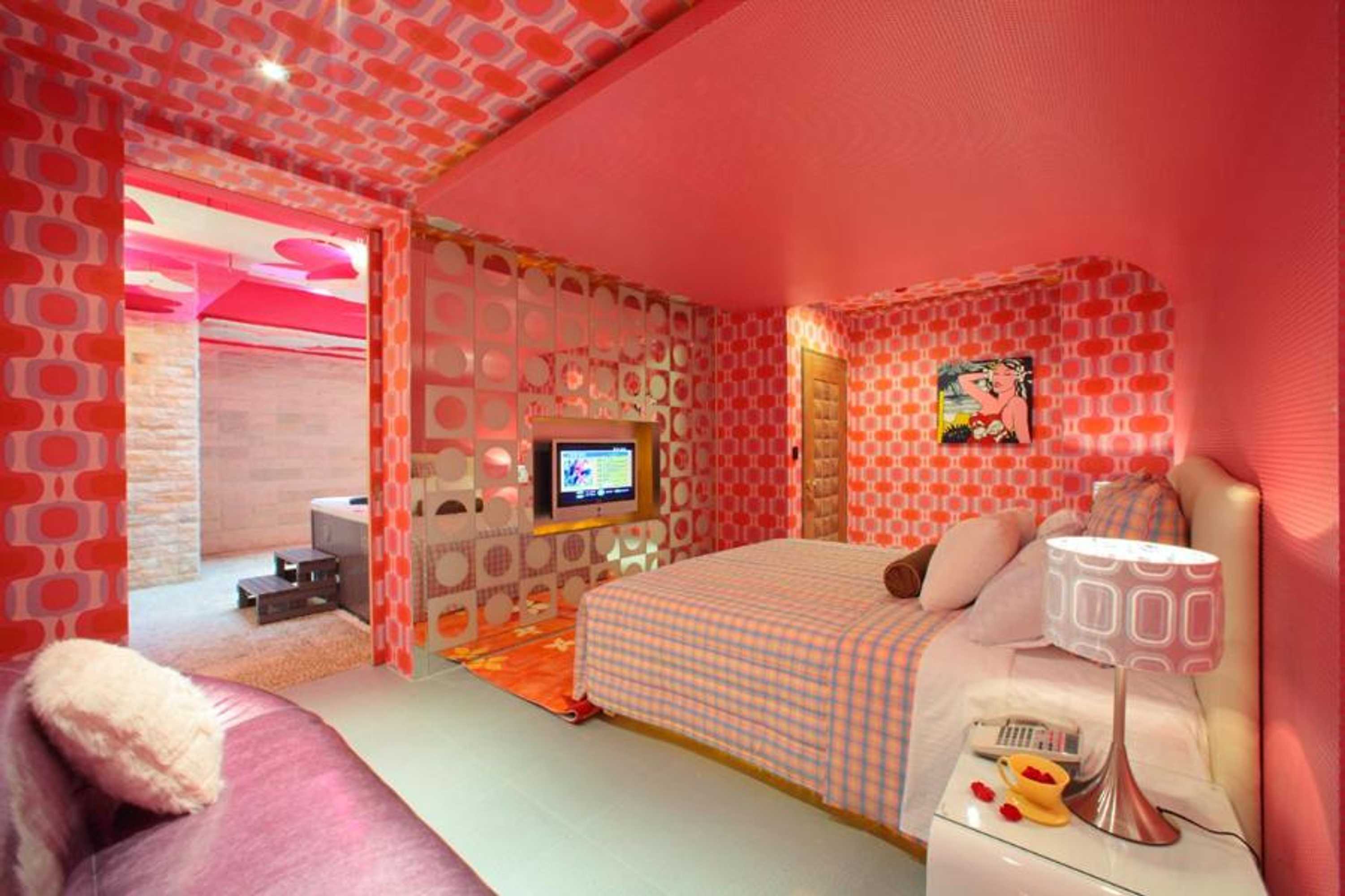 Gift card for Rainbow Forest Motel