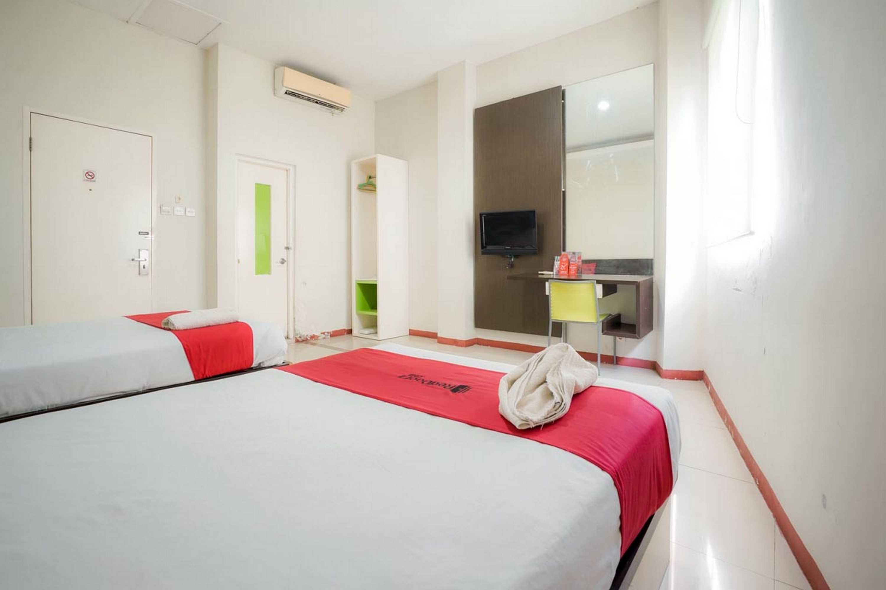 Gift card for Reddoorz Near Pantai Pede Gift card for Reddoorz Near Pantai Pede