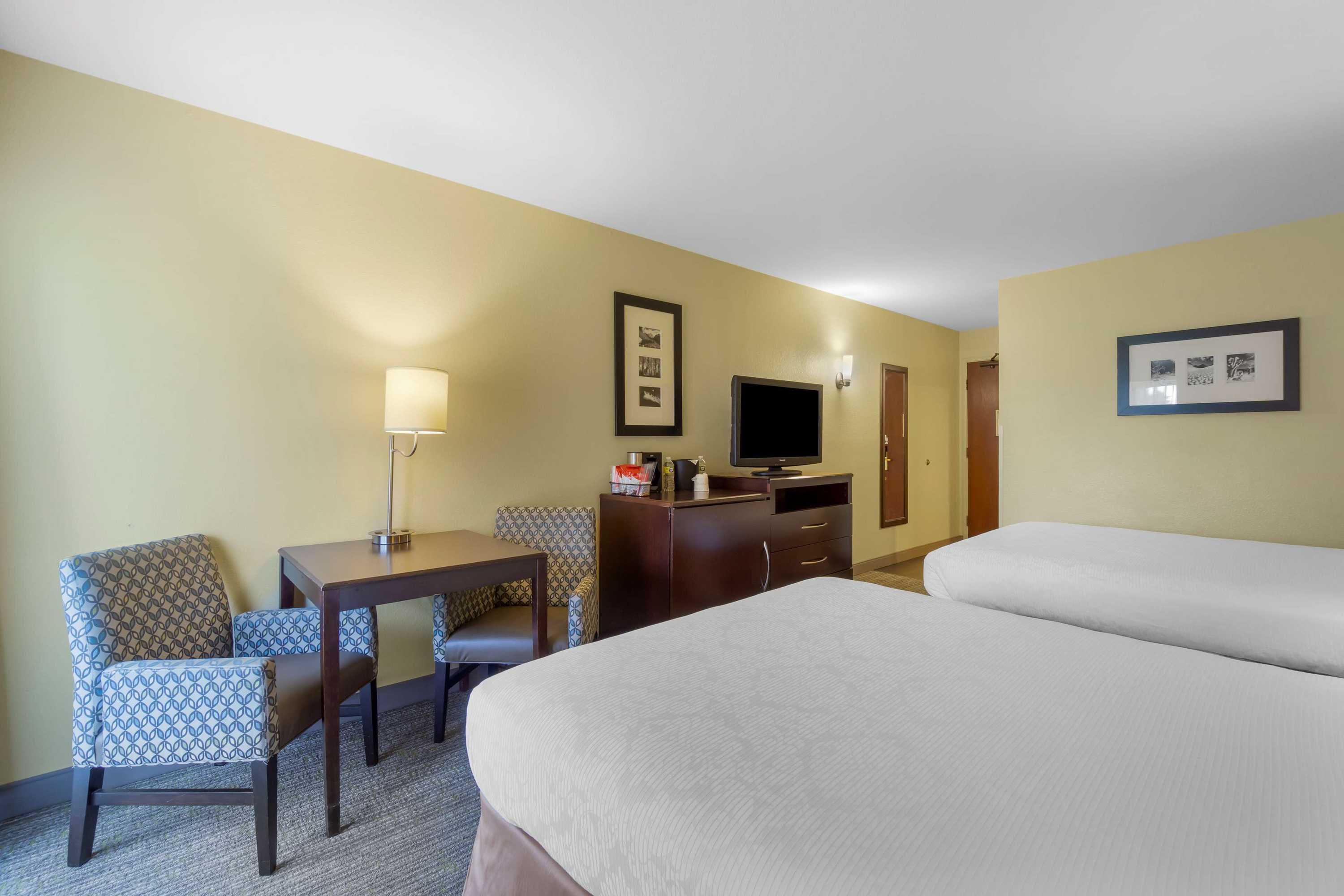 Gift card for Best Western Plus Plaza by The Green Gift card for Best Western Plus Plaza by The Green