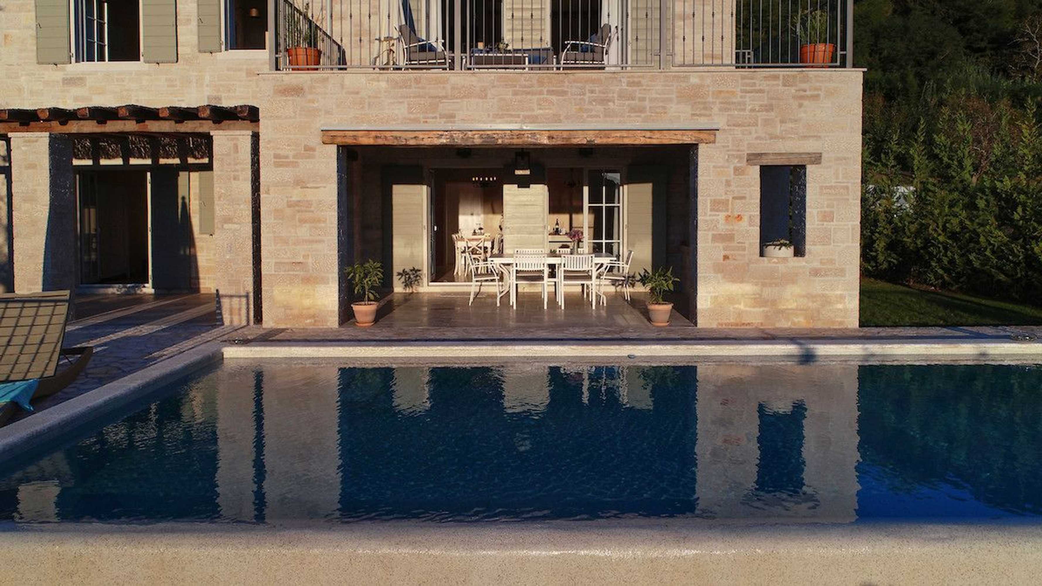 Gift card for JD Villas