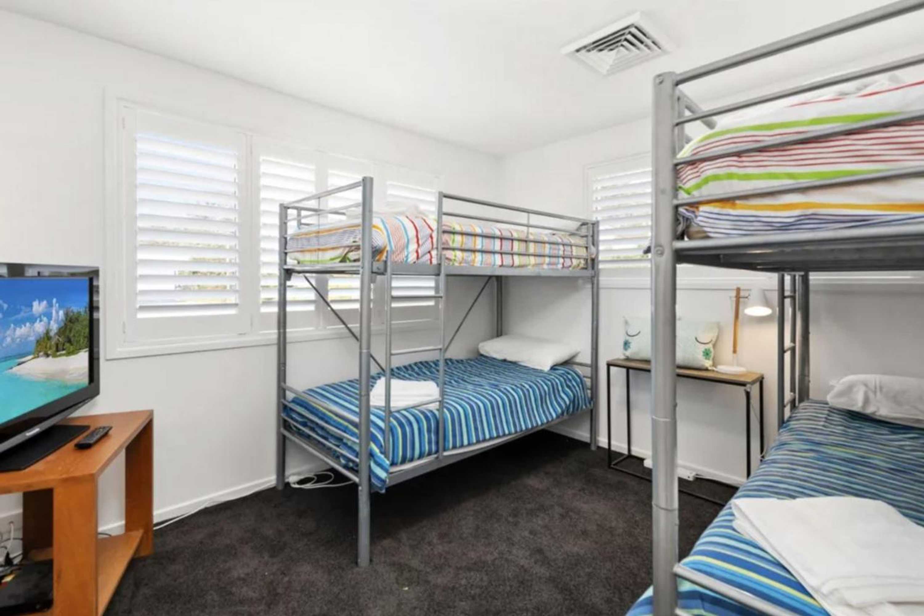 Gift card for Waterfront Wonderland 41 Foreshore Dr Stunning House With a Lift Linen Wi Fi And Ducted Air Conditioning Gift card for Waterfront Wonderland 41 Foreshore Dr Stunning House With a Lift Linen Wi Fi And Ducted Air Conditioning