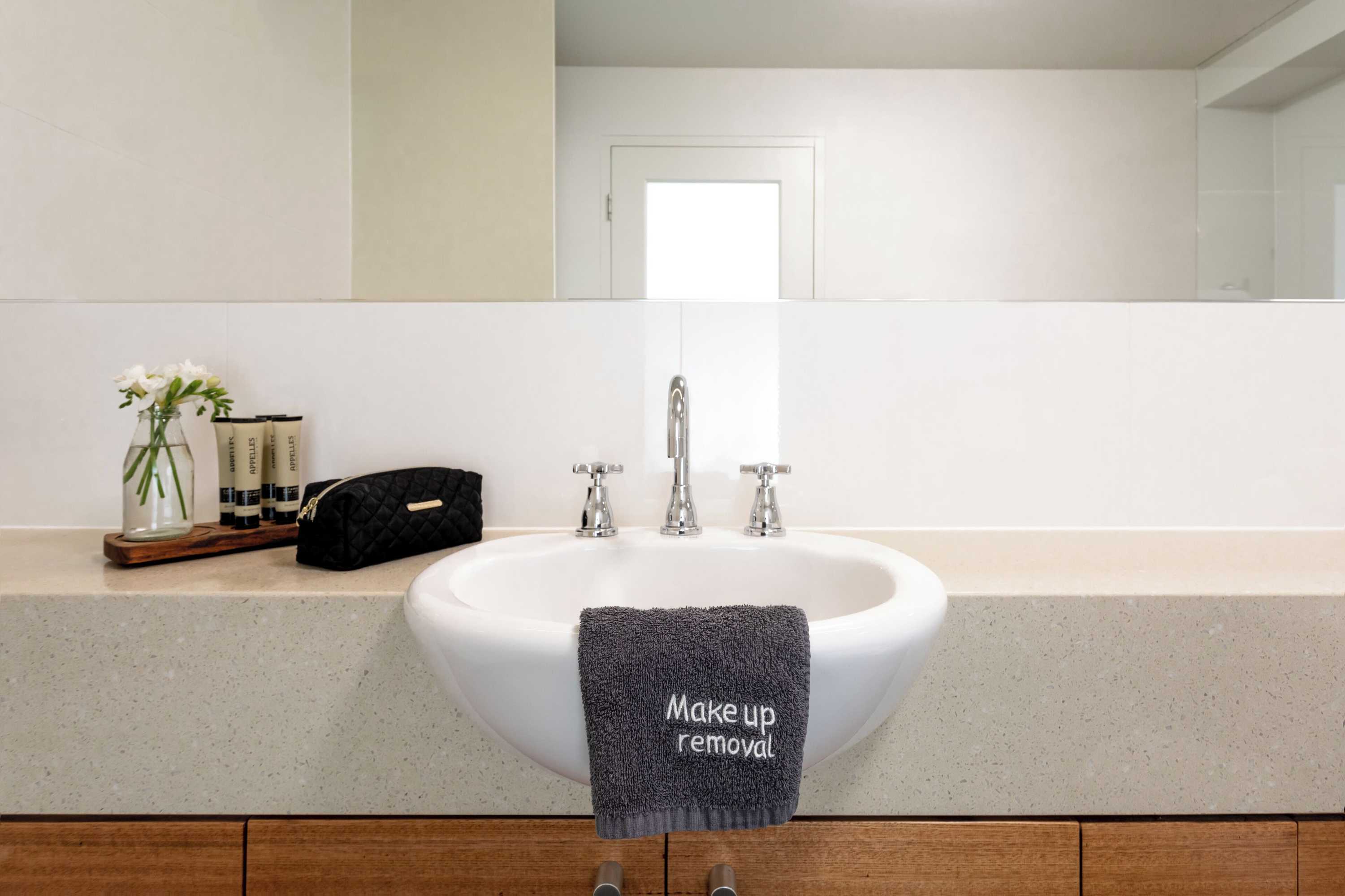 Gift card for The Old Woolstore Apartment Hotel Gift card for The Old Woolstore Apartment Hotel